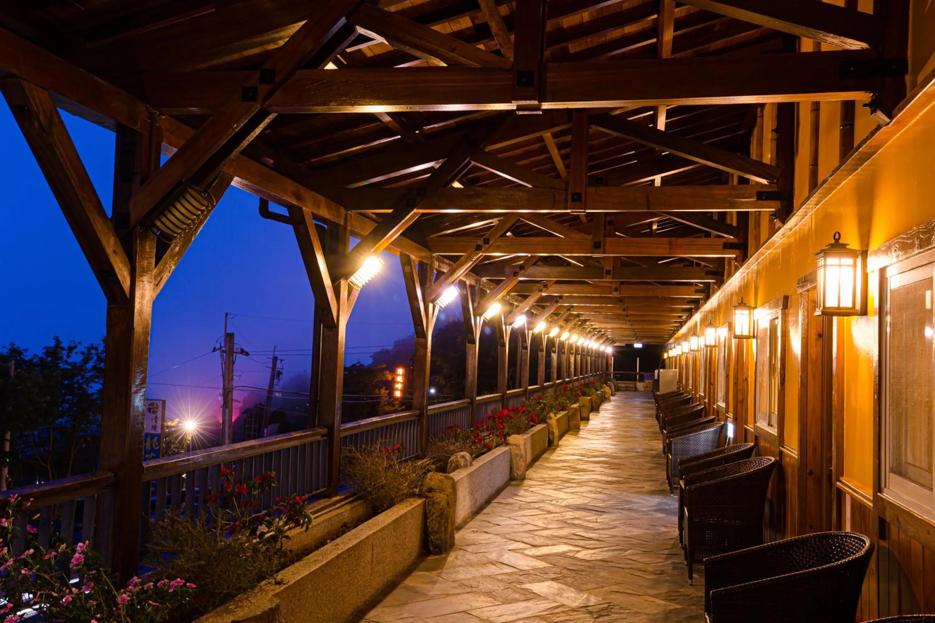 Property building in Dragon Manor Resort