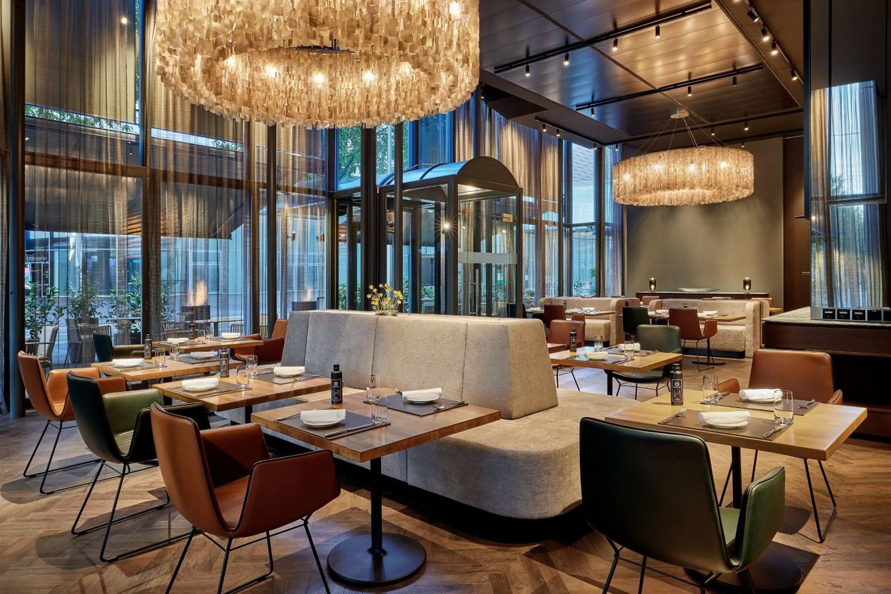 Restaurant/places to eat in Basel Marriott Hotel