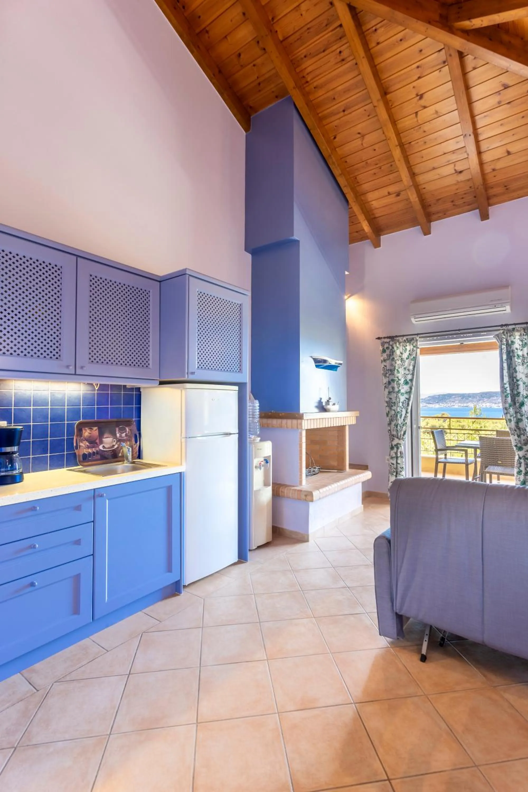 Kitchen or kitchenette in PLEIADES lUXURY APARTMENTS