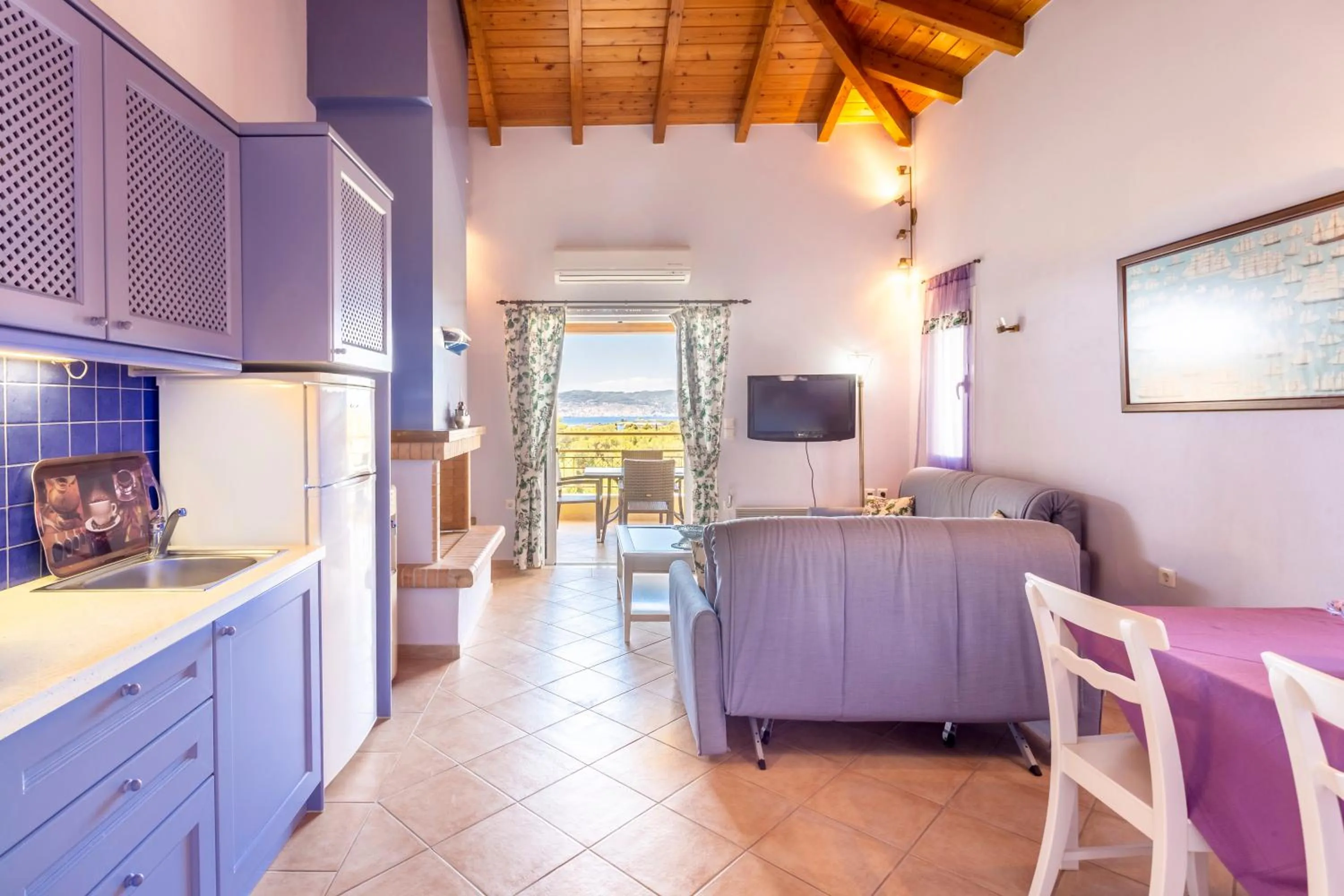 TV and multimedia in PLEIADES lUXURY APARTMENTS