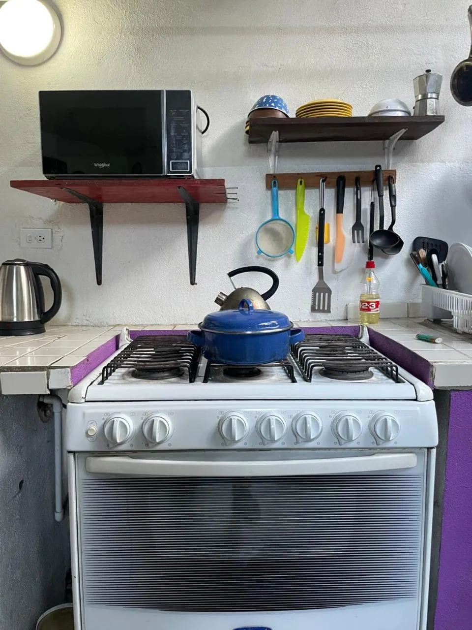 Communal kitchen in Hotel Posada Señor Mañana
