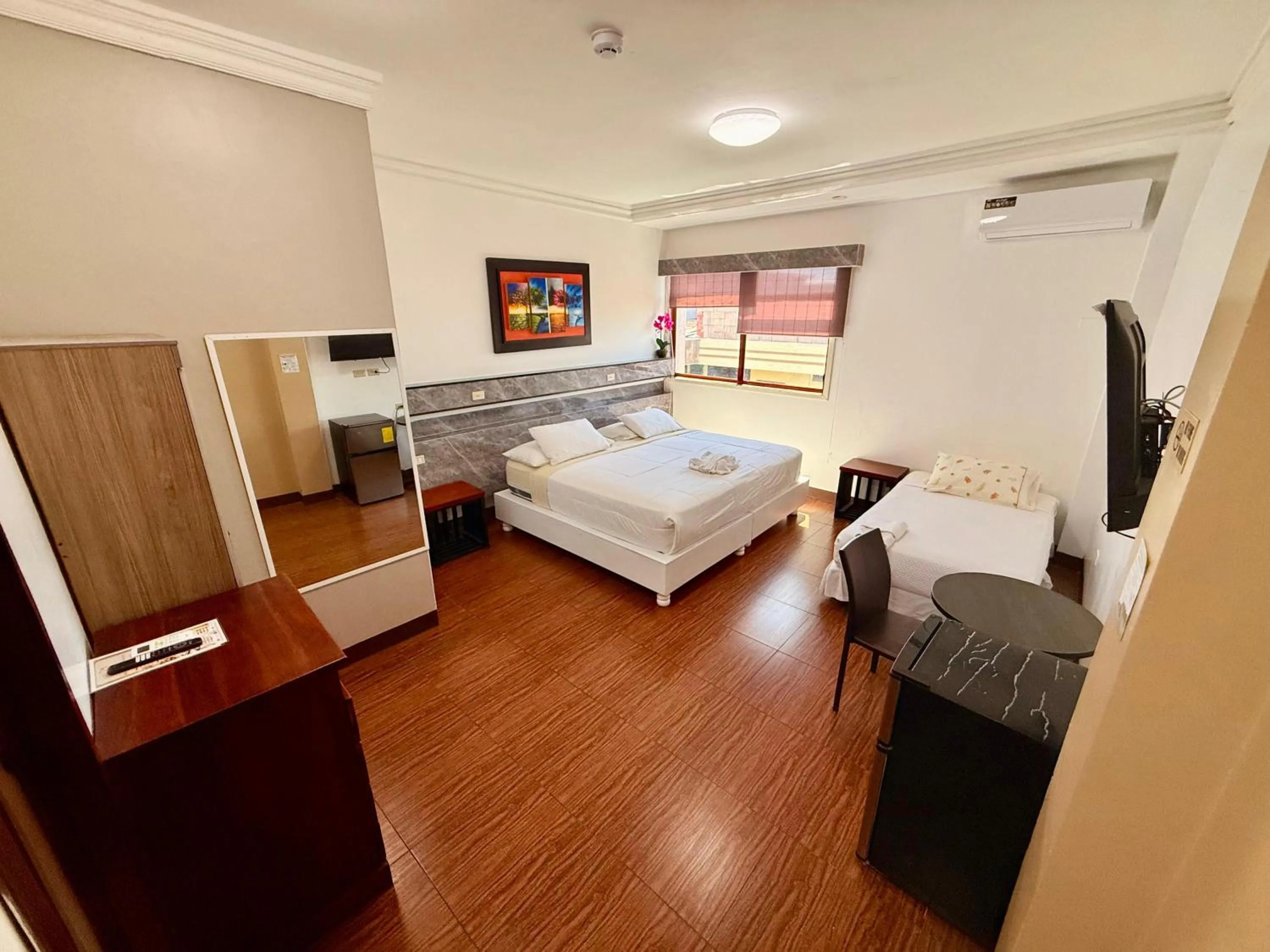 Photo of the whole room, Bed in Hotel Los Algarrobos