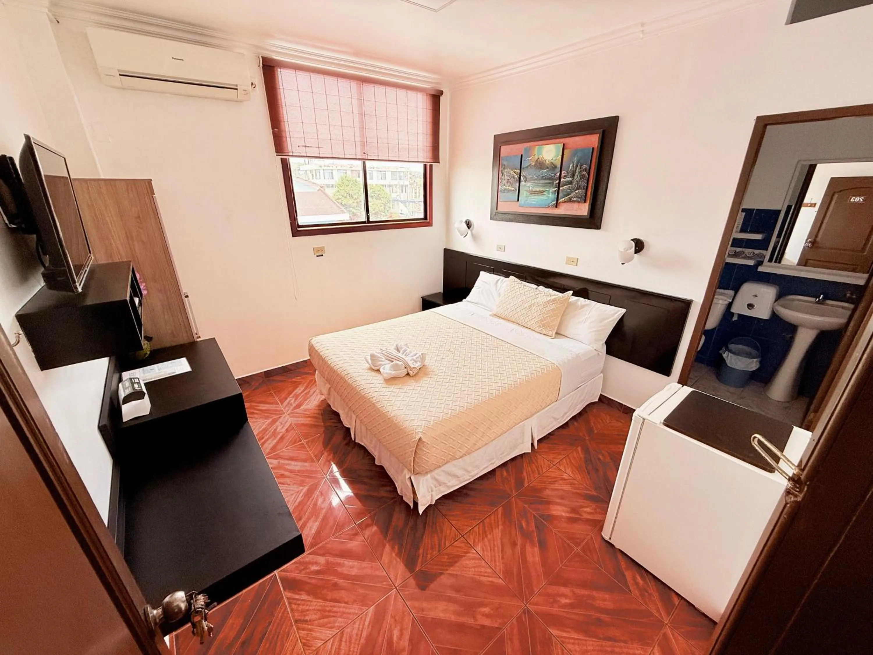 Photo of the whole room, Bed in Hotel Los Algarrobos