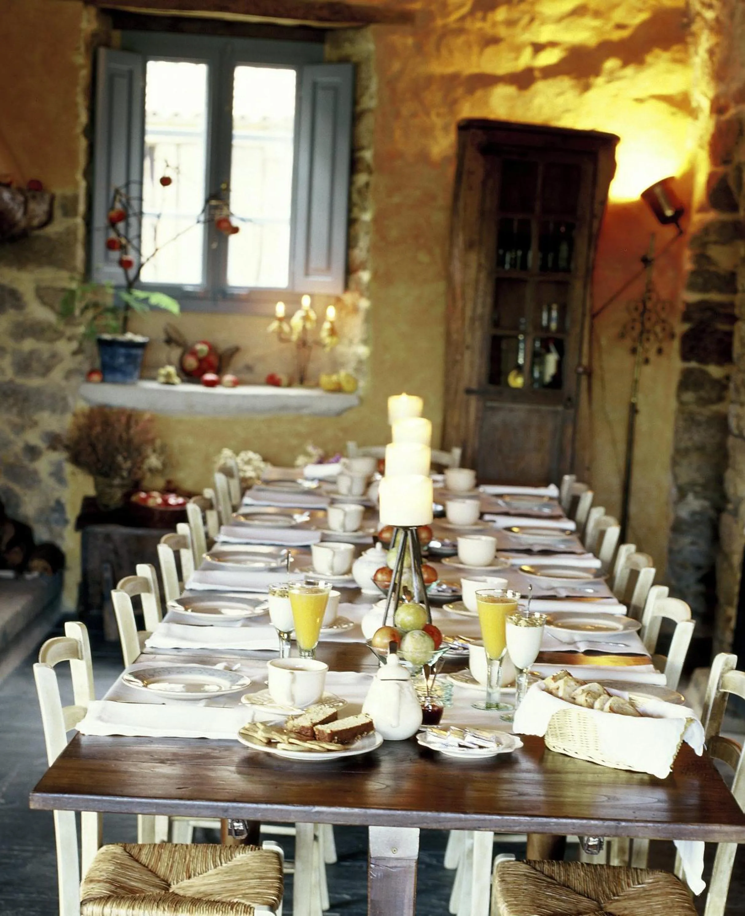 Restaurant/places to eat in Casa do Castelo de Andrade