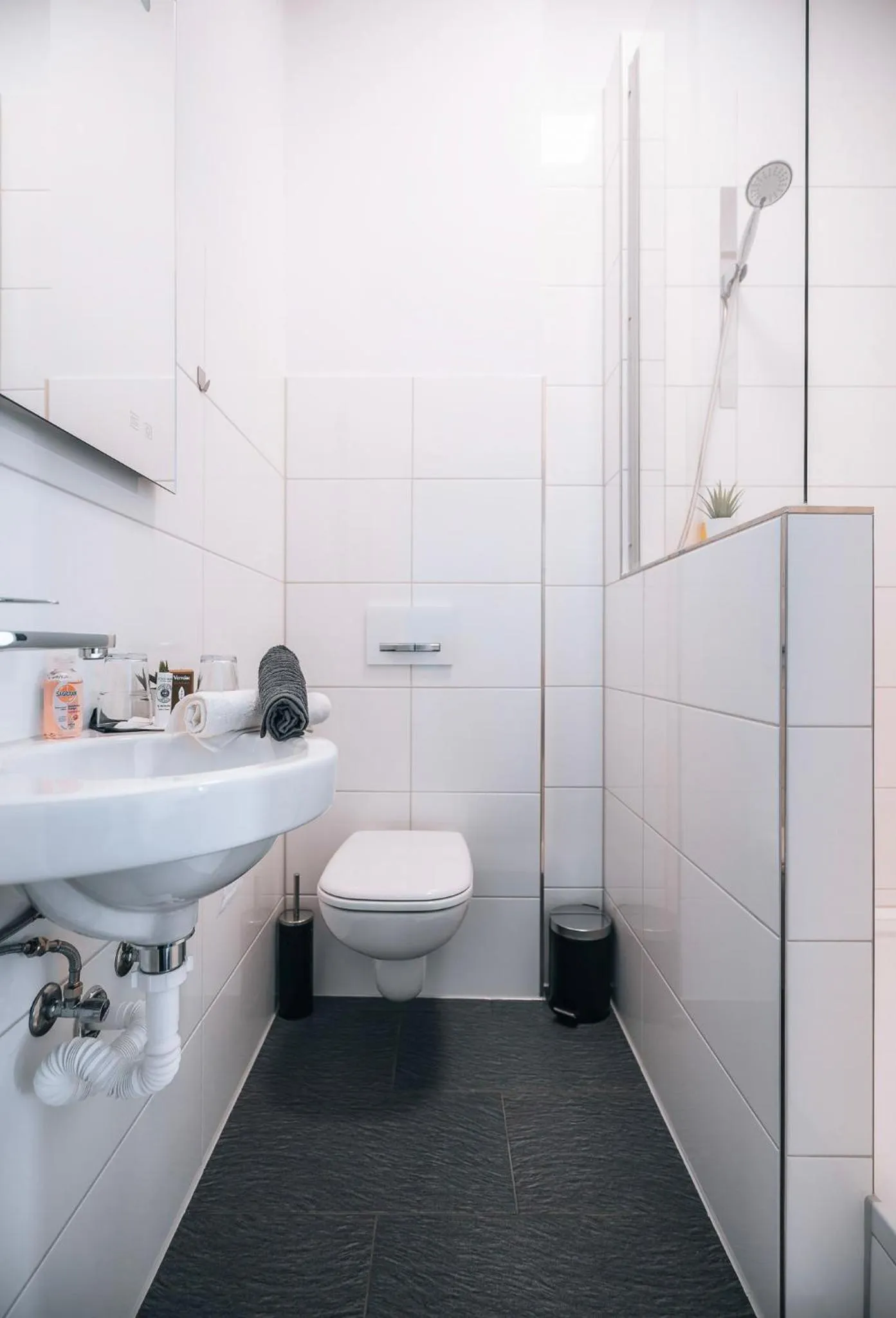 Bathroom in Sleep Point - Self Check in Hotel