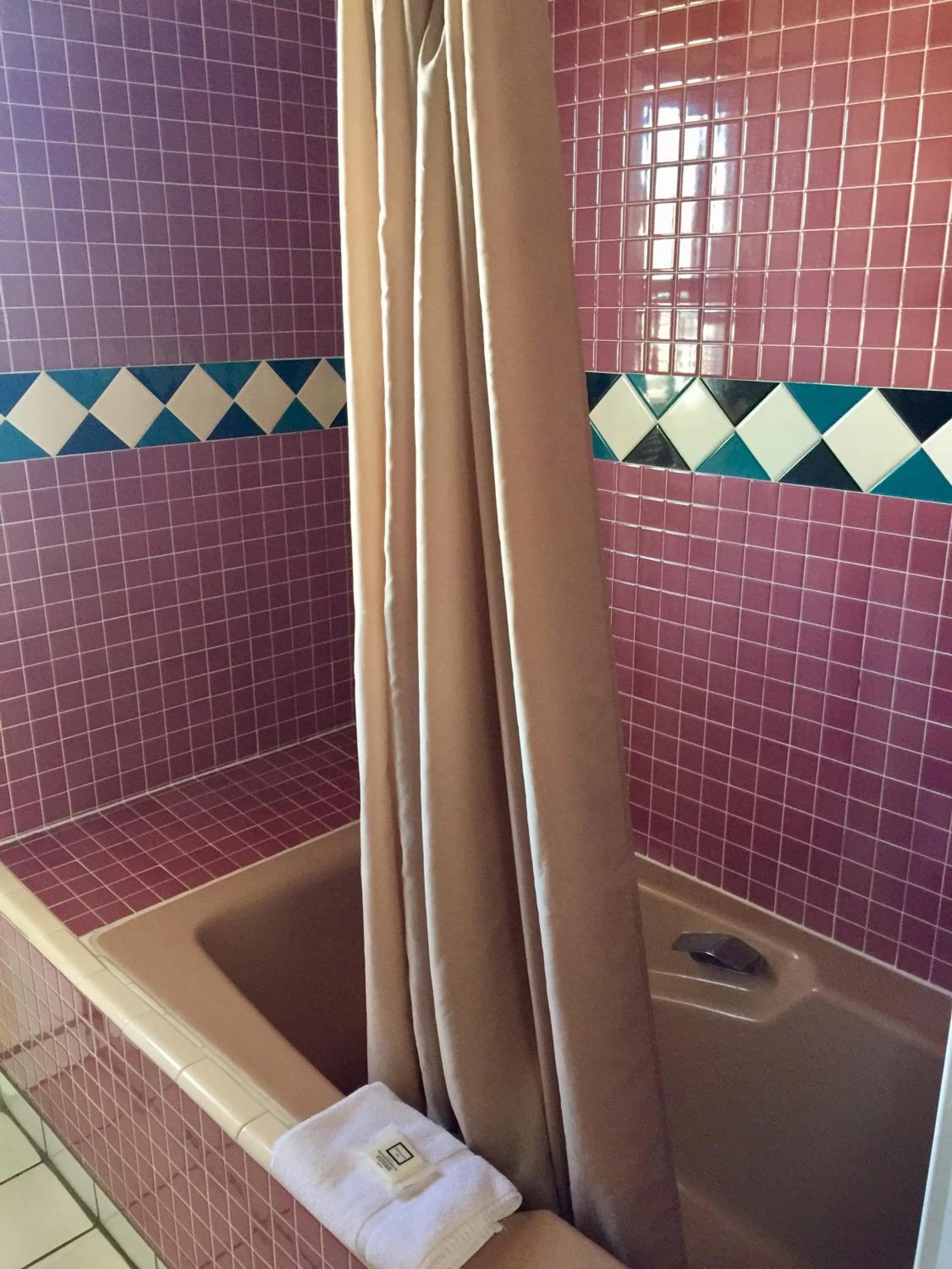 Shower in Guadalupe Inn