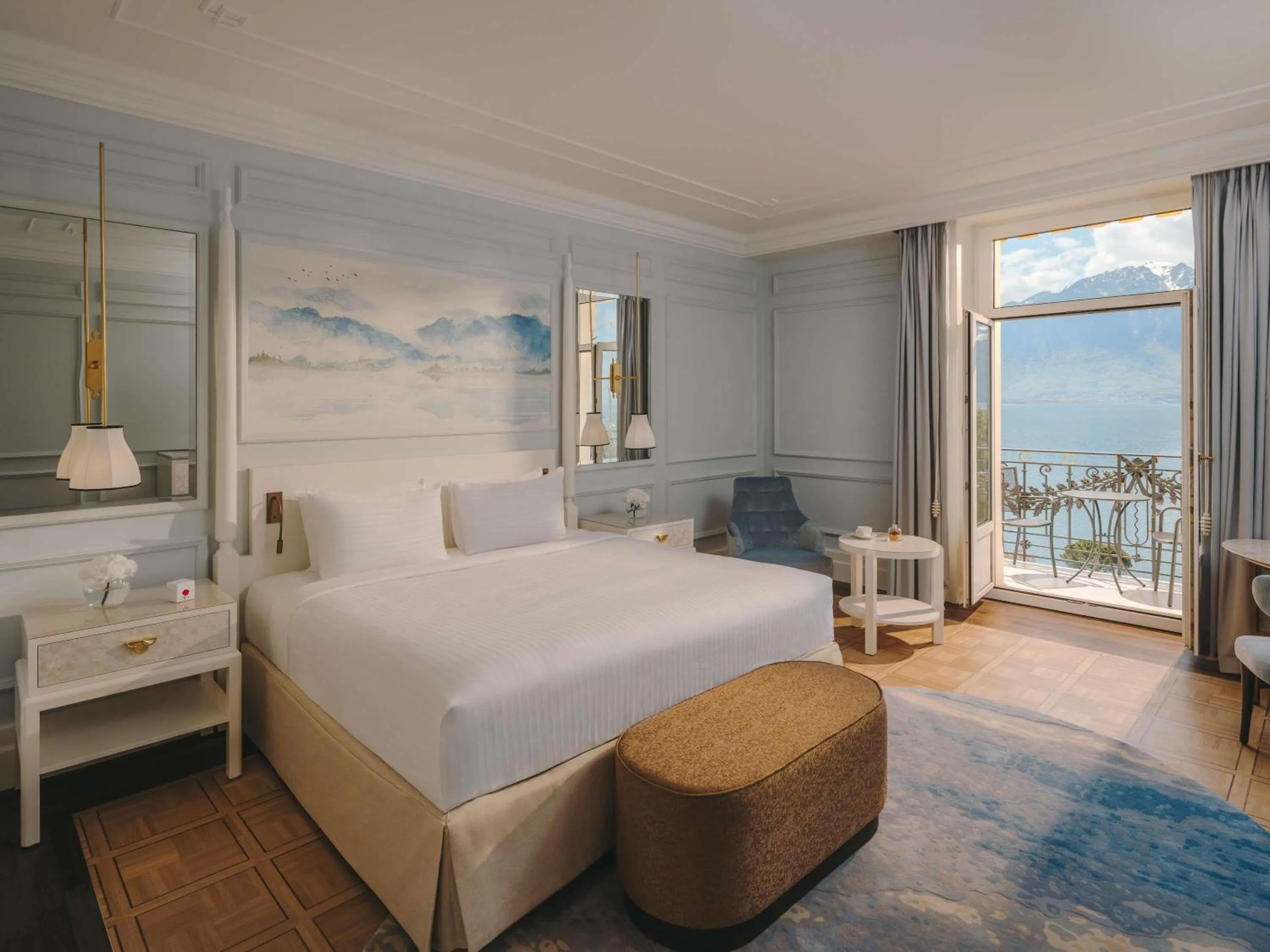 Deluxe Room with Lake View in Fairmont Le Montreux Palace