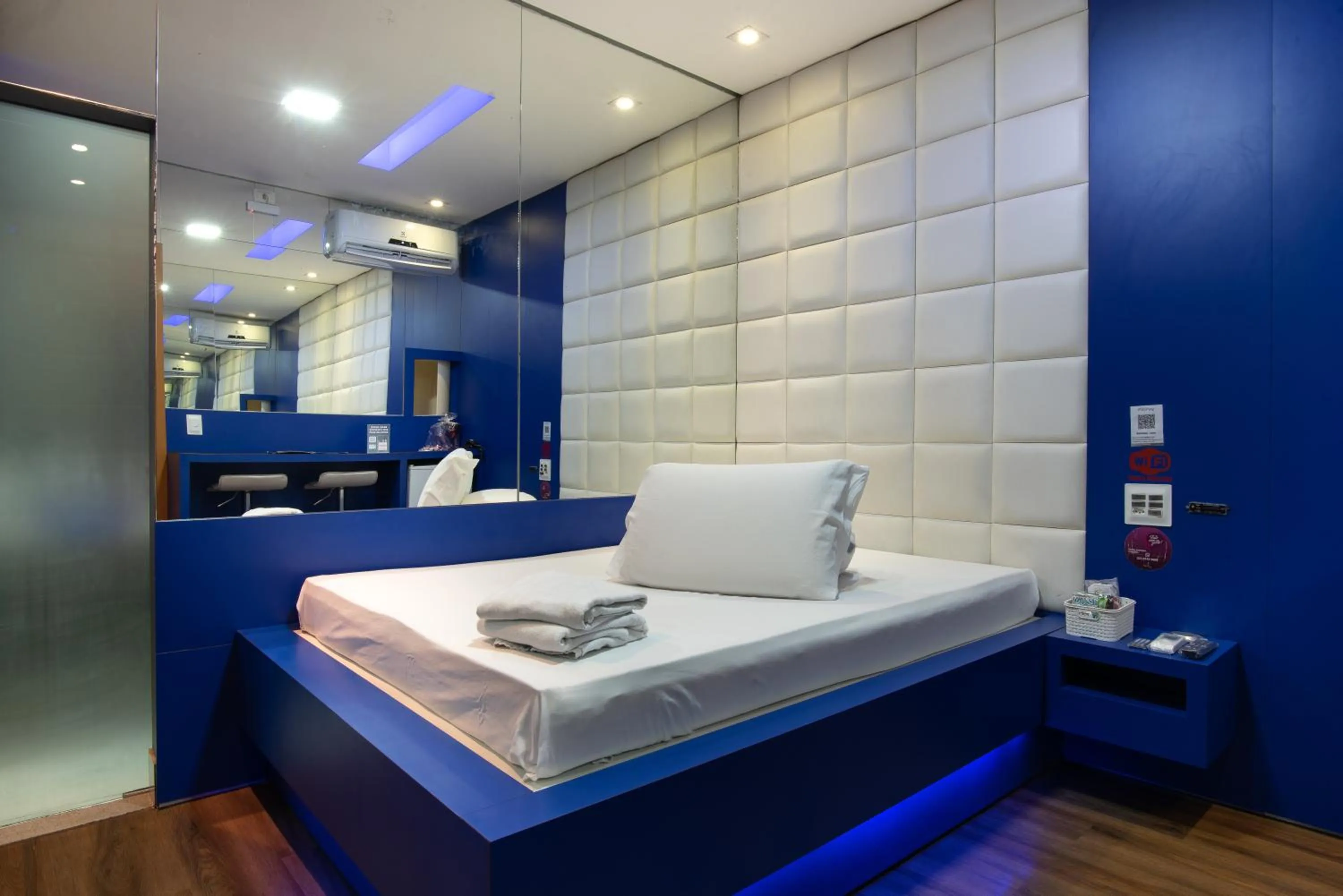 Bed in Motel fantasy 4 (adult Only)