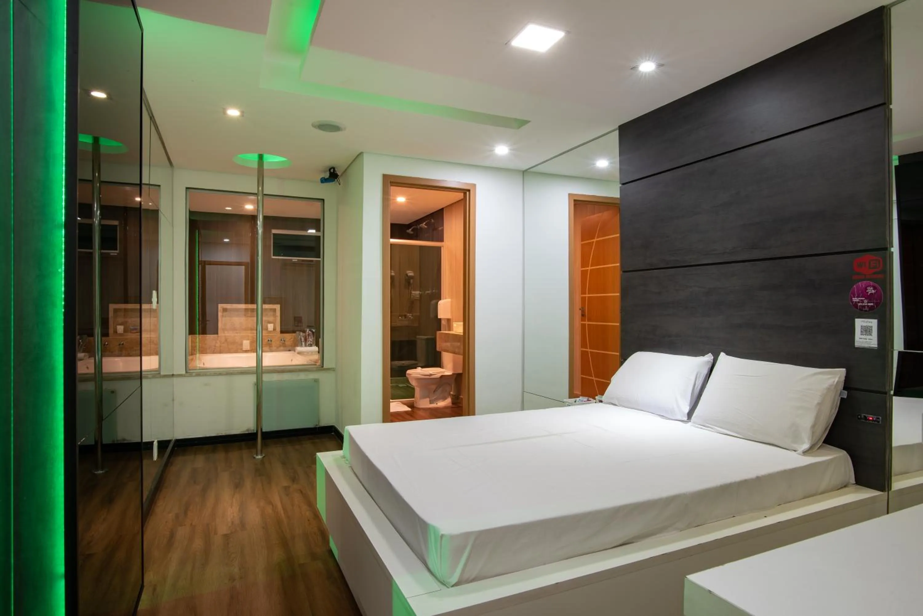 Bed in Motel fantasy 4 (adult Only)