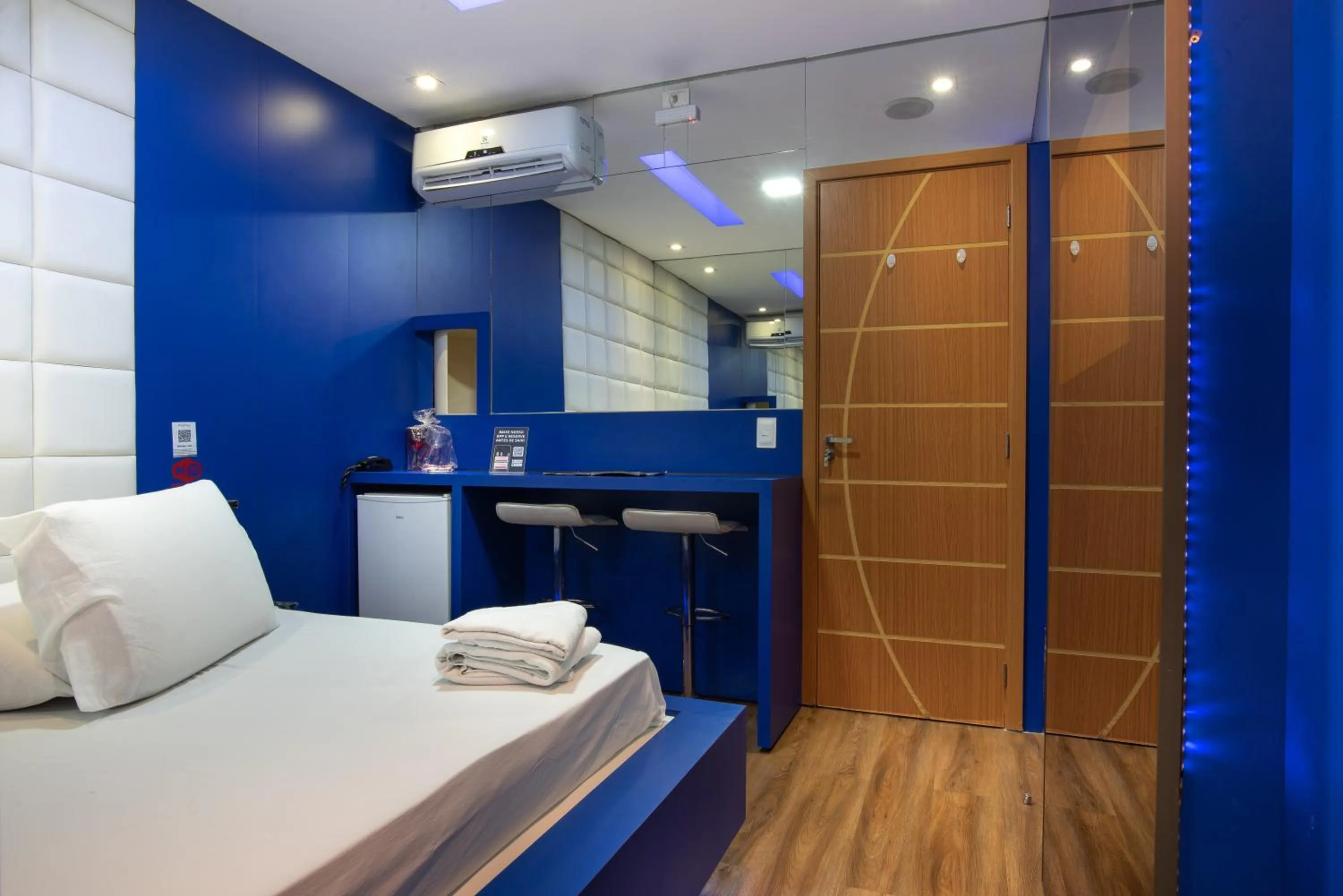 Bed in Motel fantasy 4 (adult Only)