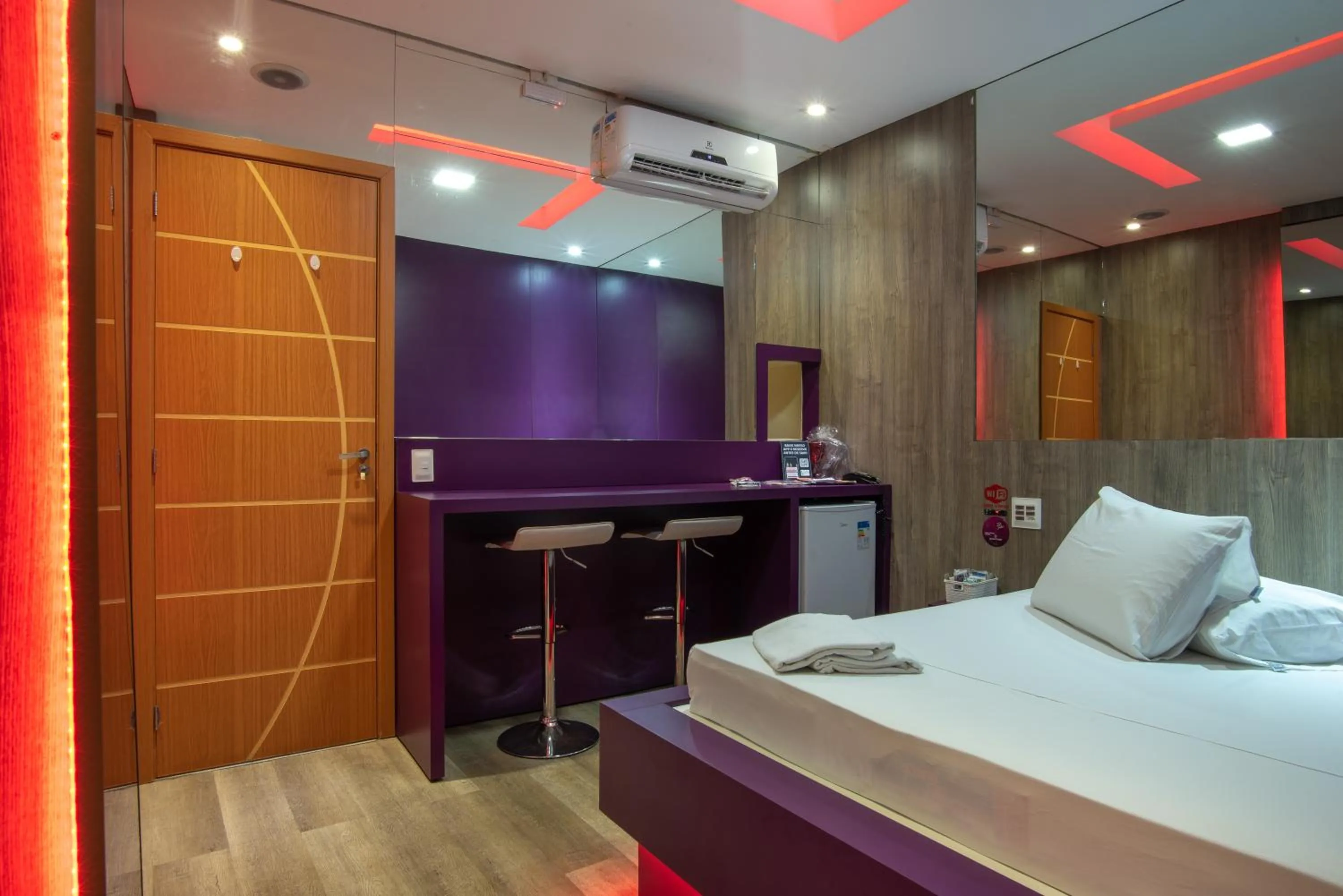 Bed in Motel fantasy 4 (adult Only)