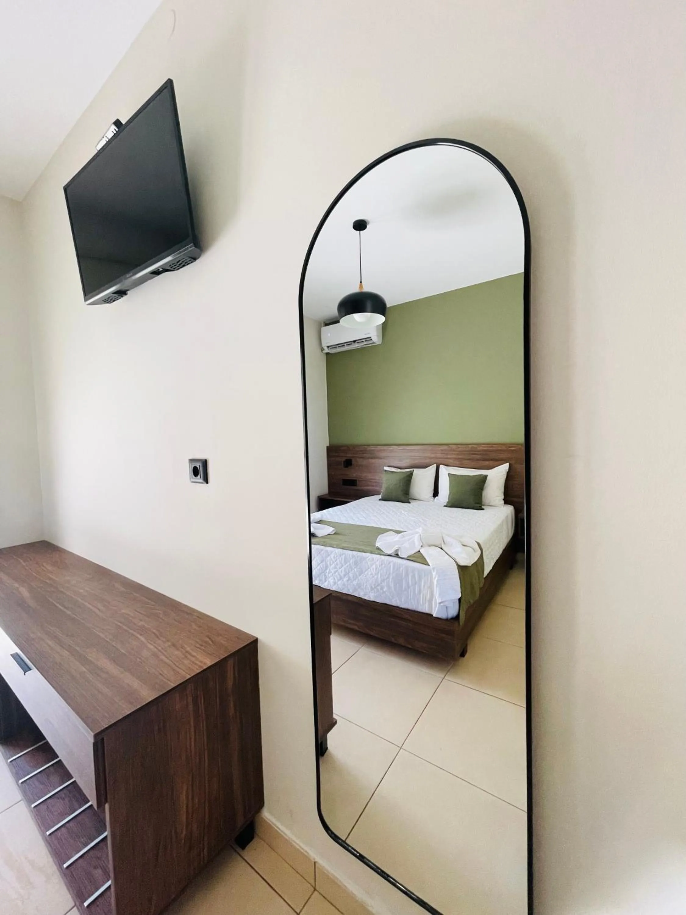 Bedroom, Bed in Lafo Rooms