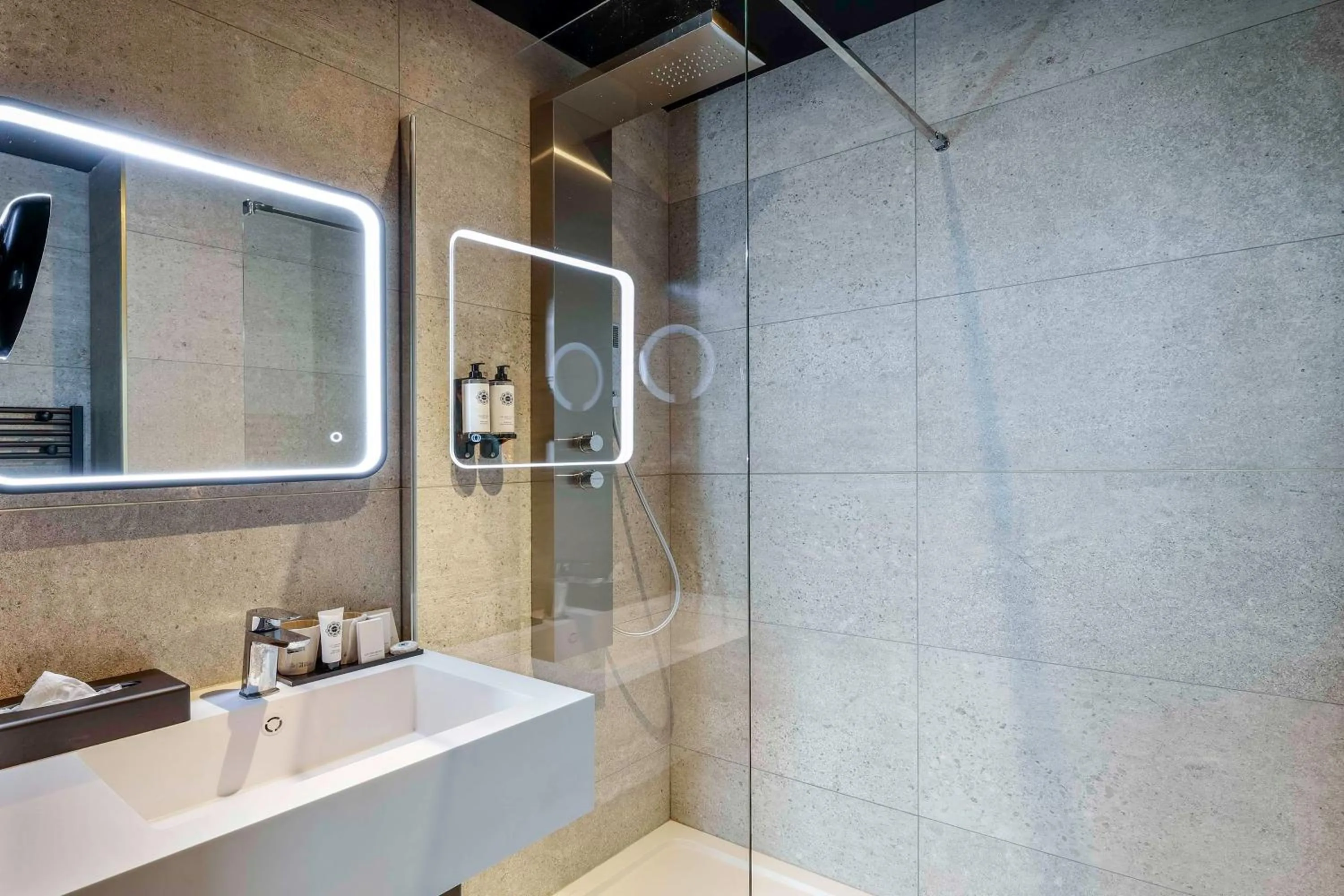 Bathroom in Hotel Leprince, Best Western Premier Collection