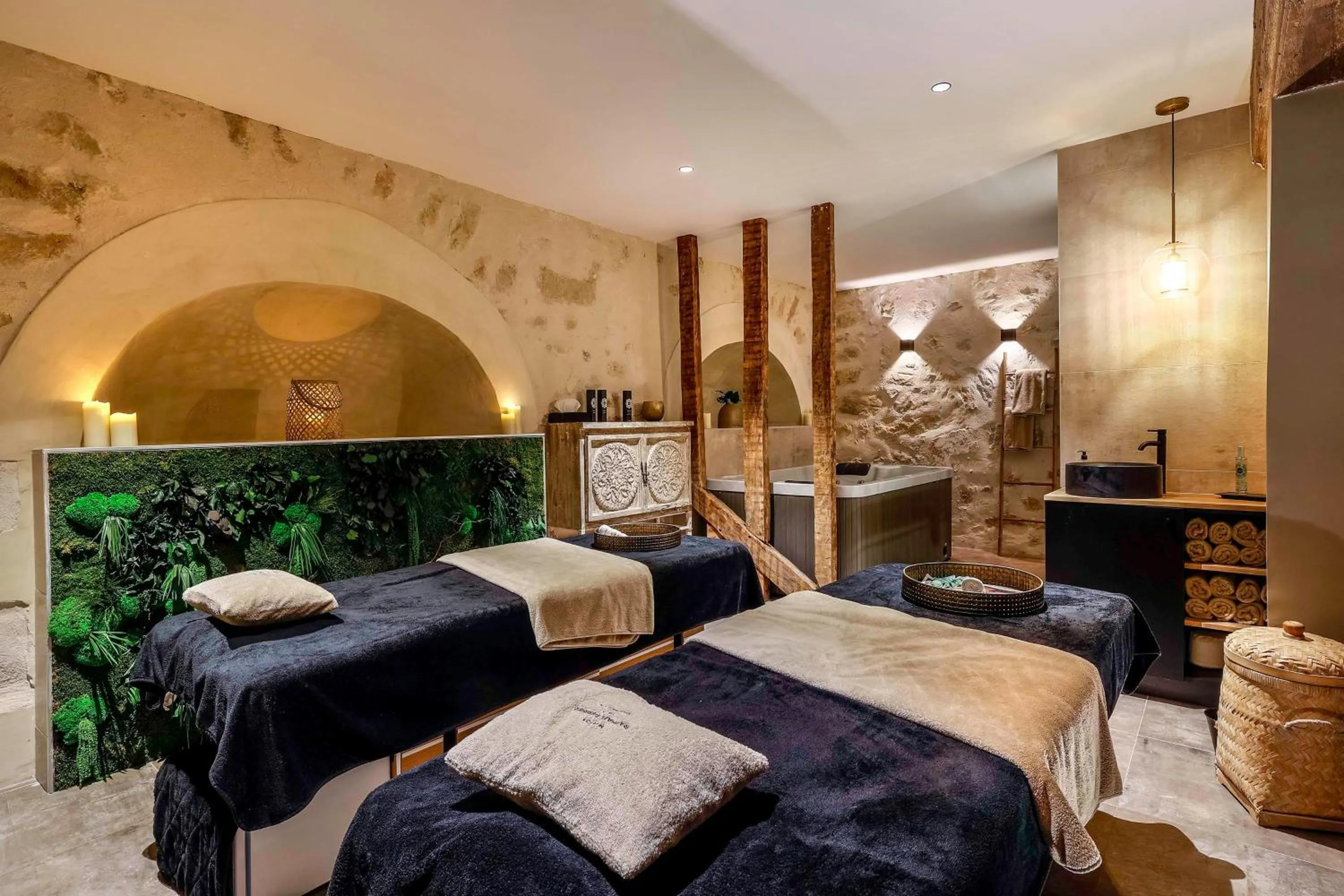 Spa and wellness centre/facilities, Bed in Hotel Leprince, Best Western Premier Collection