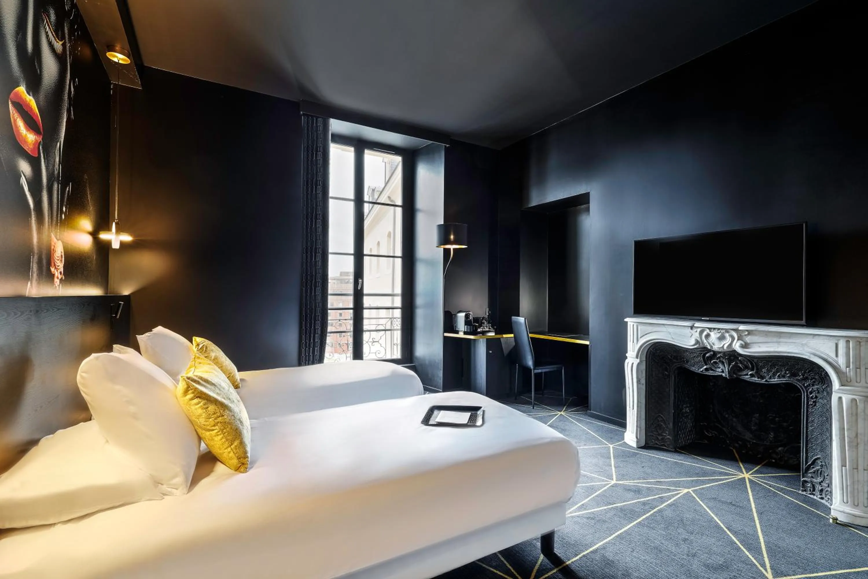 Bed in Hotel Leprince, Best Western Premier Collection