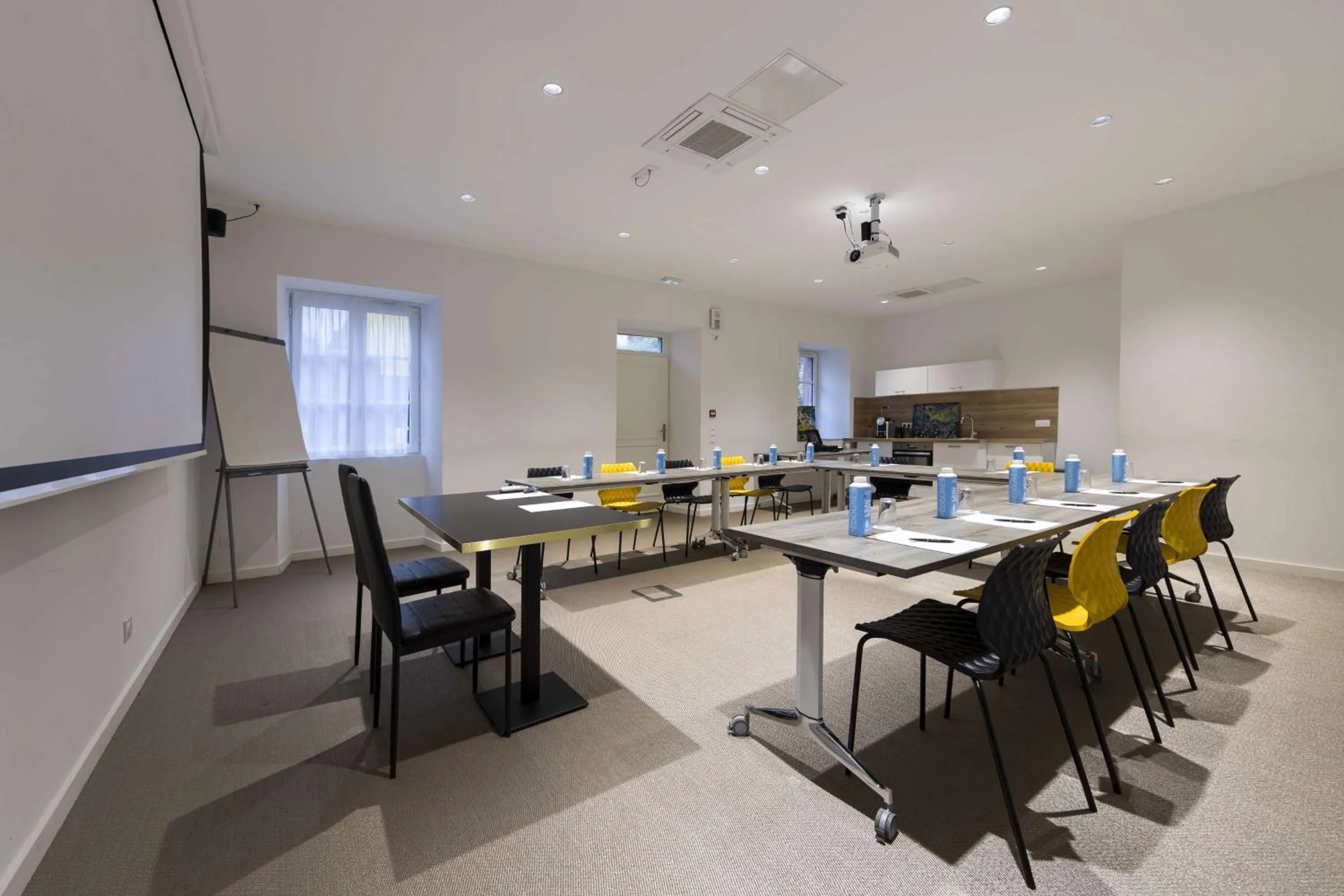 Meeting/conference room in Hotel Leprince, Best Western Premier Collection