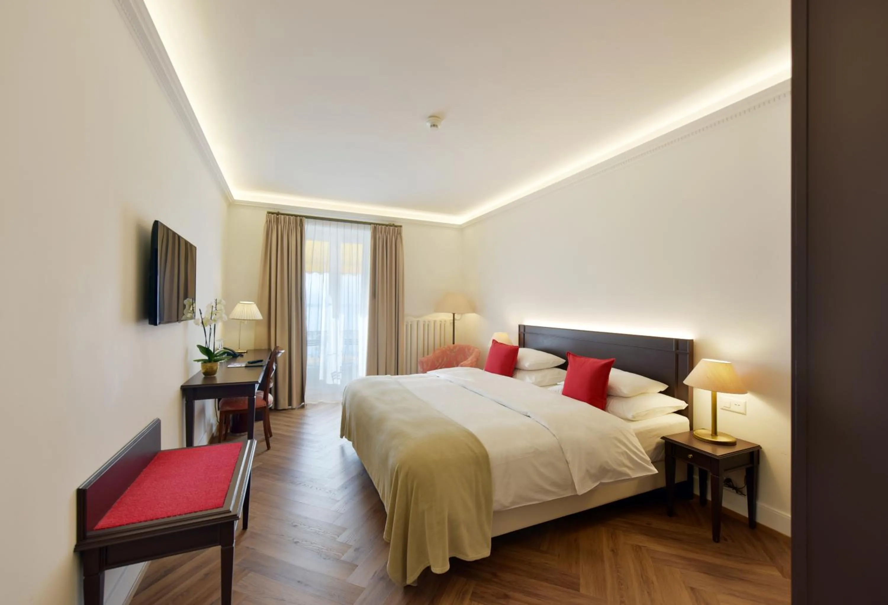 Photo of the whole room, Bed in Golf Hotel René Capt