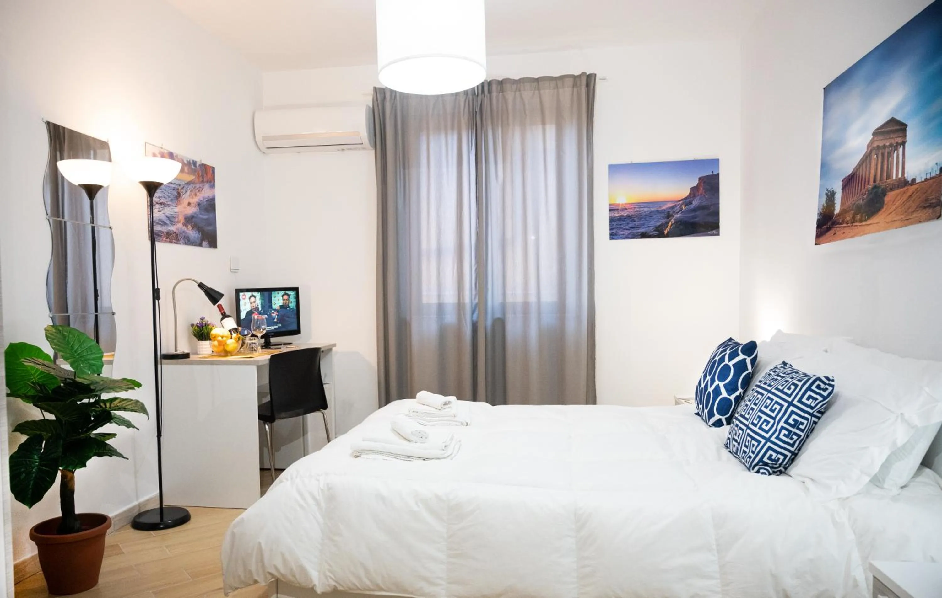 Bedroom, Bed in Il Moro - Agrigento Rooms