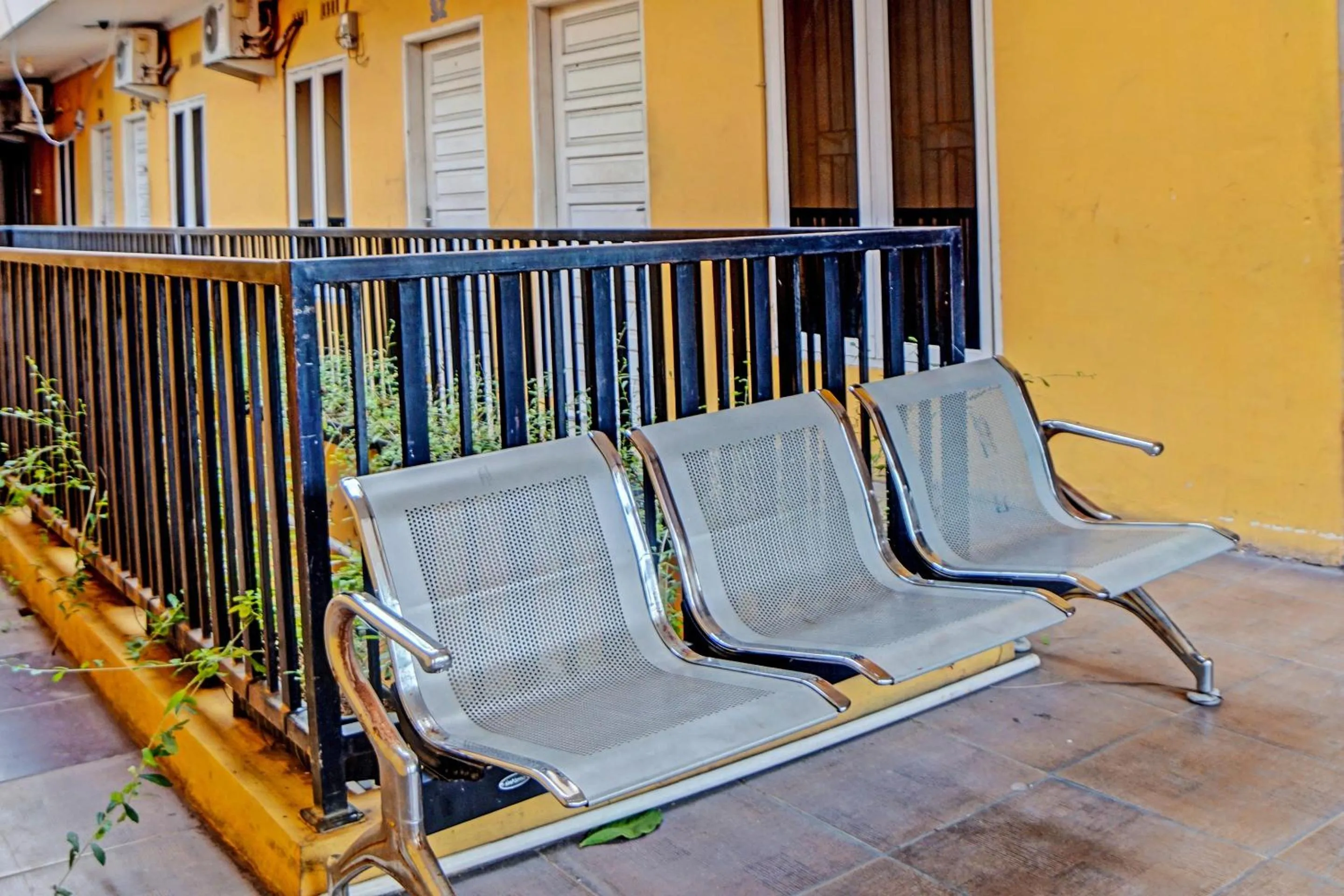 Lobby or reception in OYO 91418 Kantil Homestay Syariah