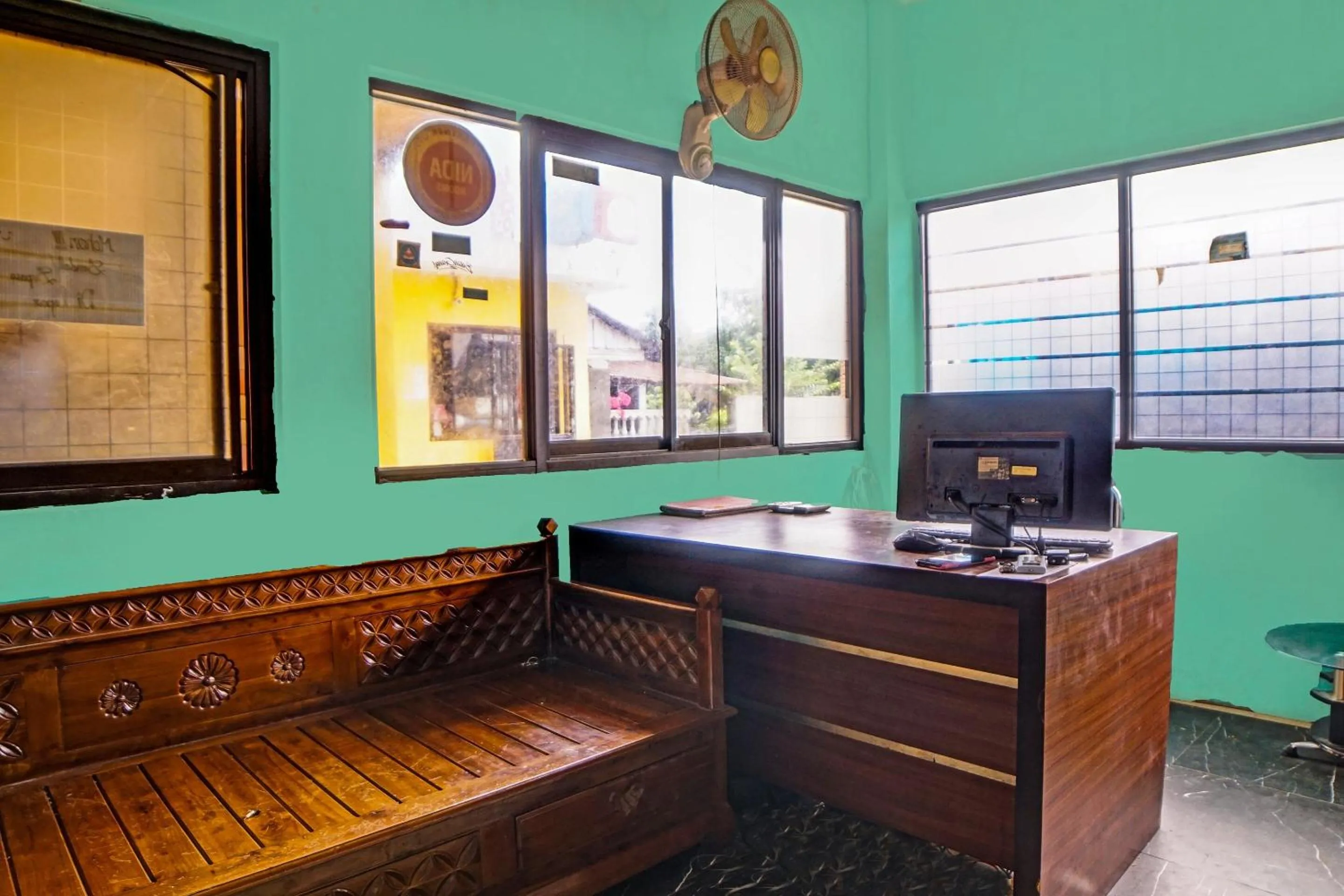 Lobby or reception in OYO 91418 Kantil Homestay Syariah