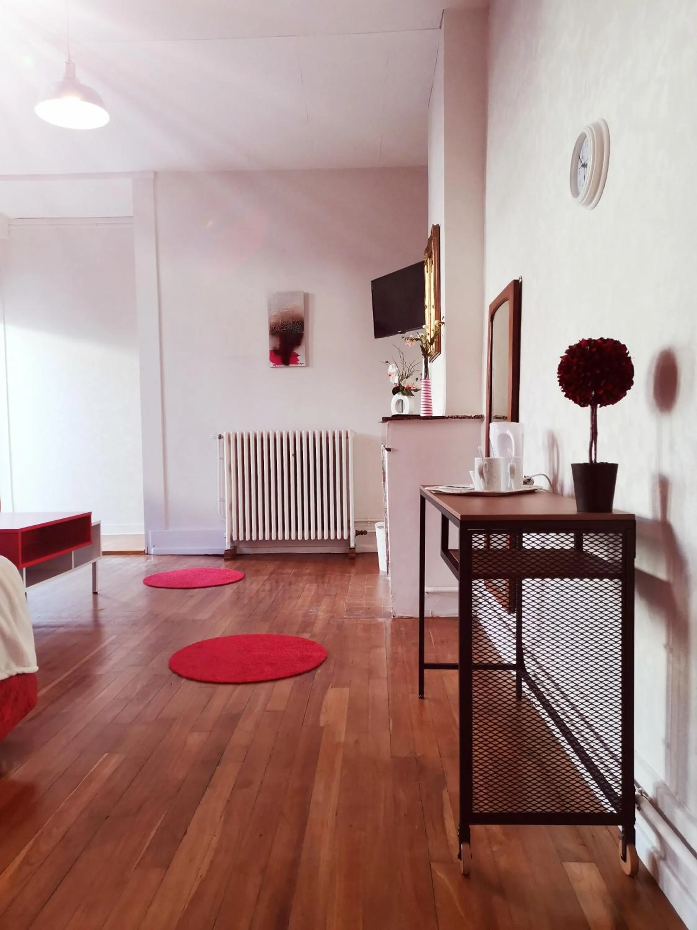 Seating area in Aux Portes du Château