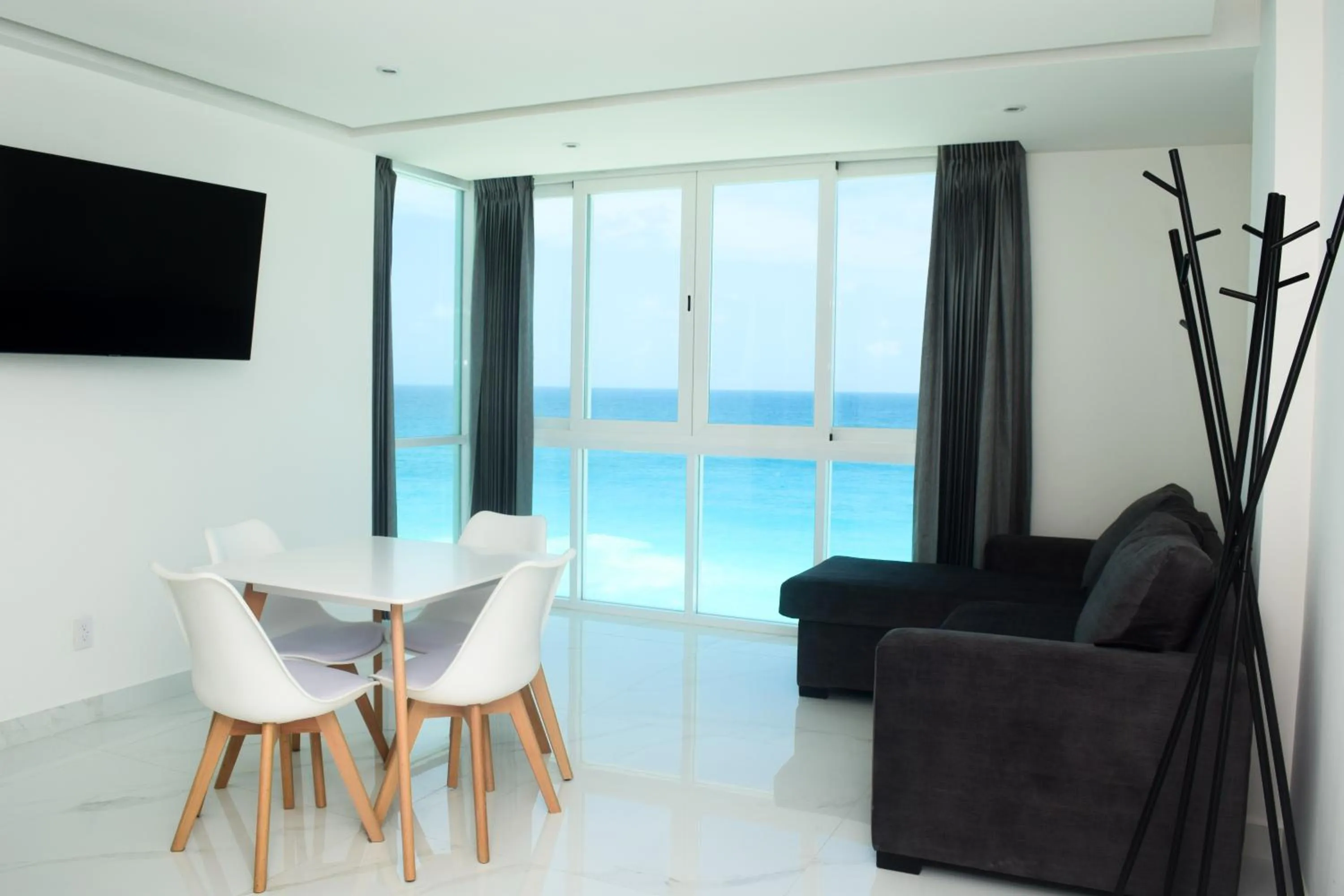 Natural landscape in Nuevo estudio a pie de playa, vistas increibles, alberca, gym jacuzi, seguridad, 3503