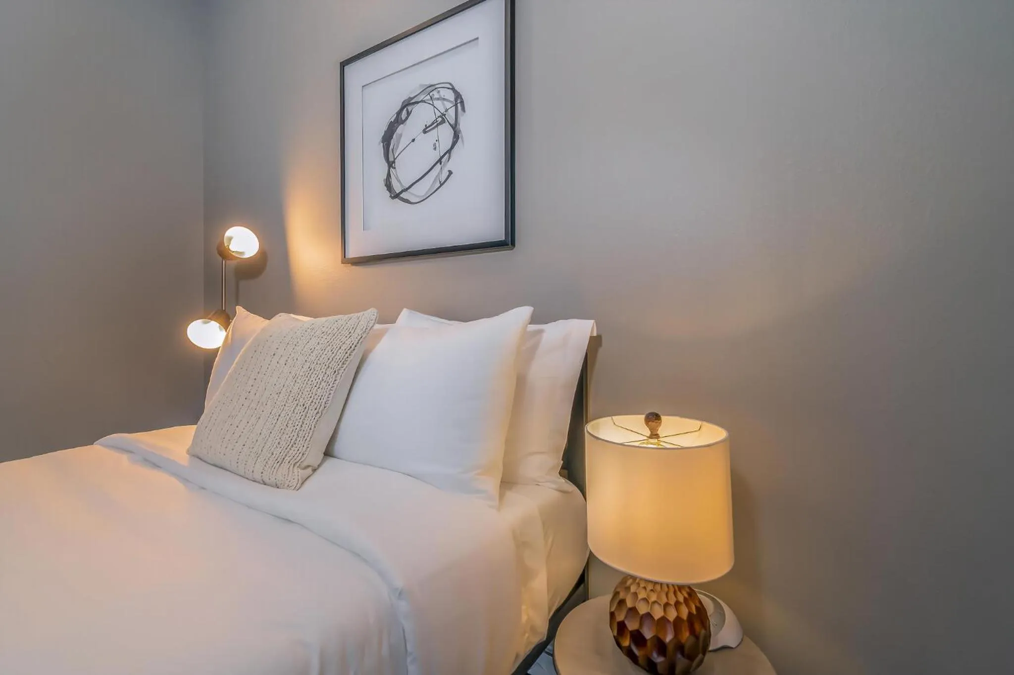 Property building, Bed in Kasa Downtown Des Moines