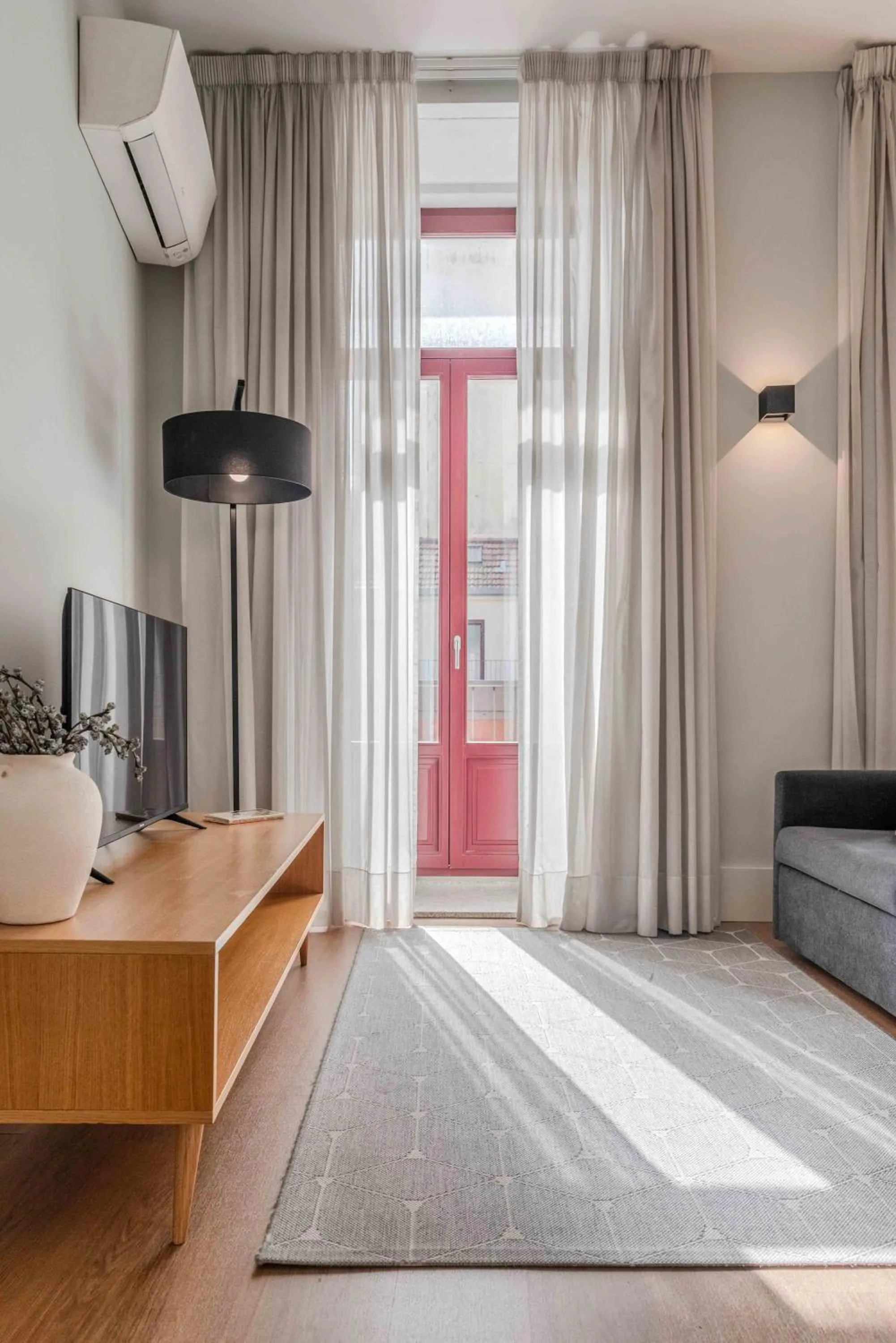 TV and multimedia, Bed in Uma Formosa Apartments