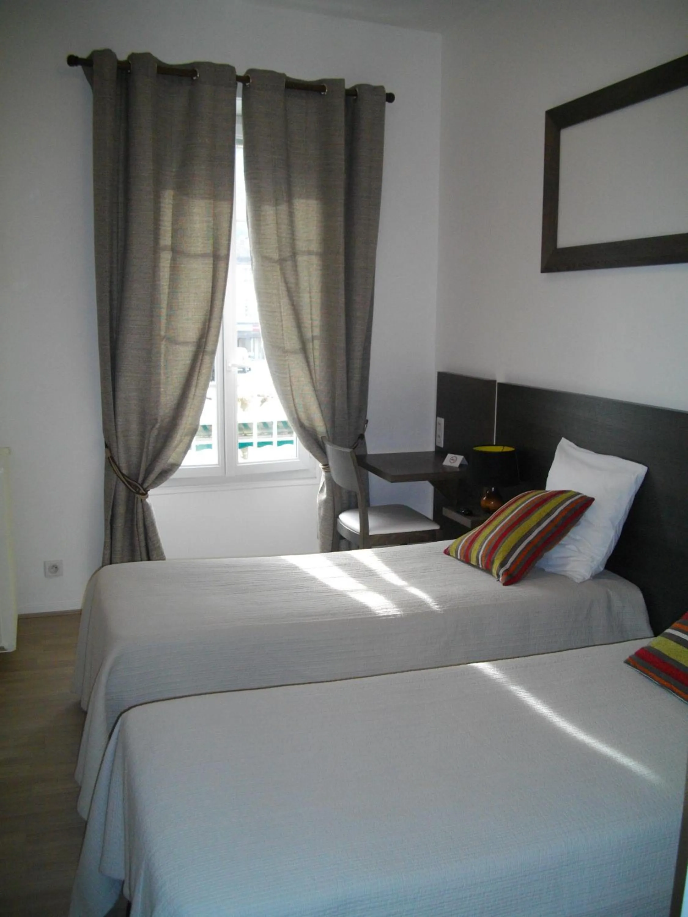 Bed in Hôtel d'Ossau