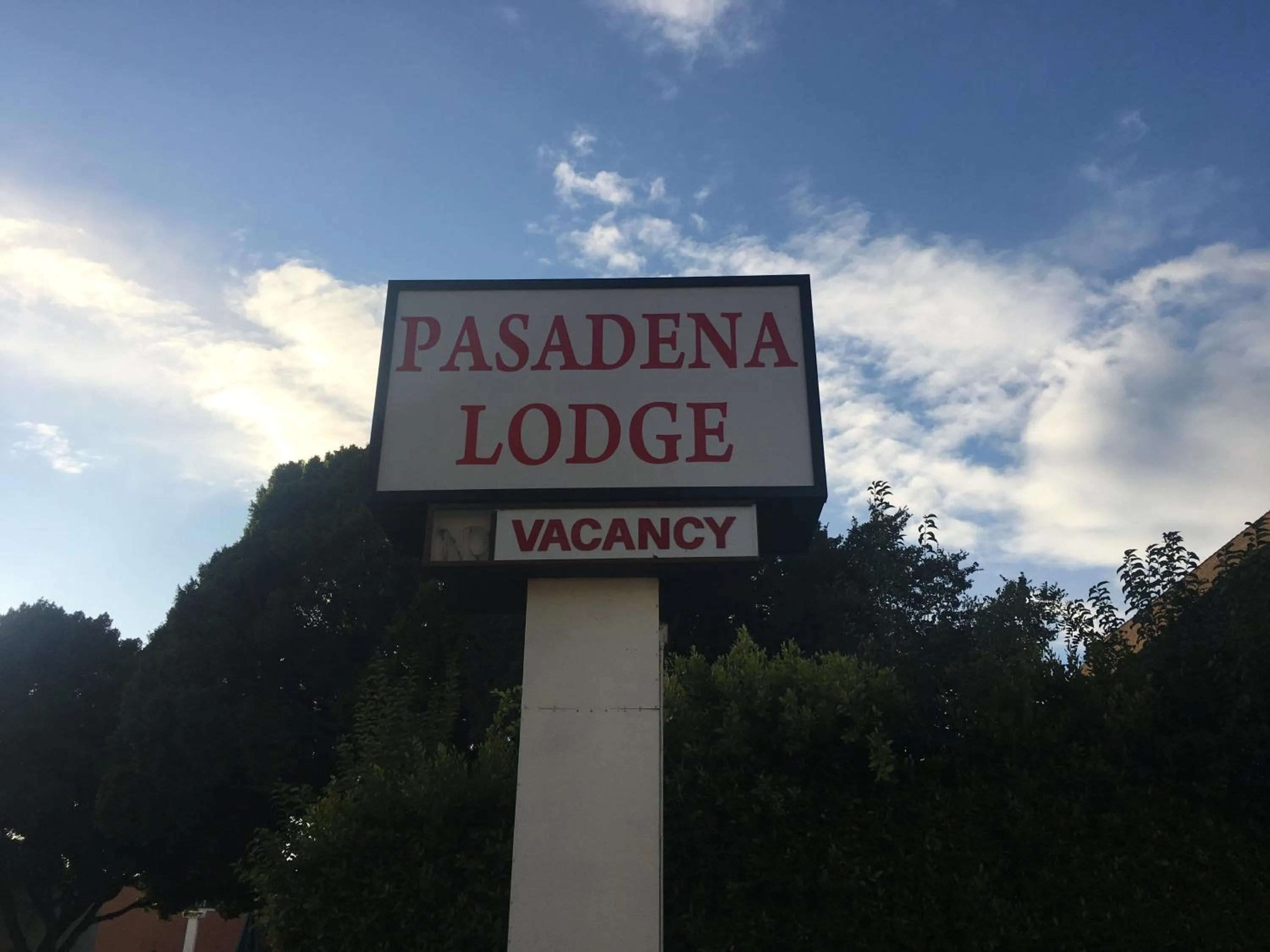 Property building in PASADENA LODGE
