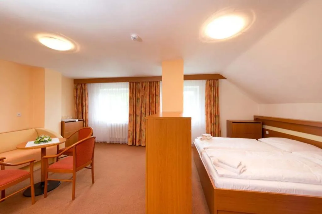 Bed in HOTEL SVRATKA