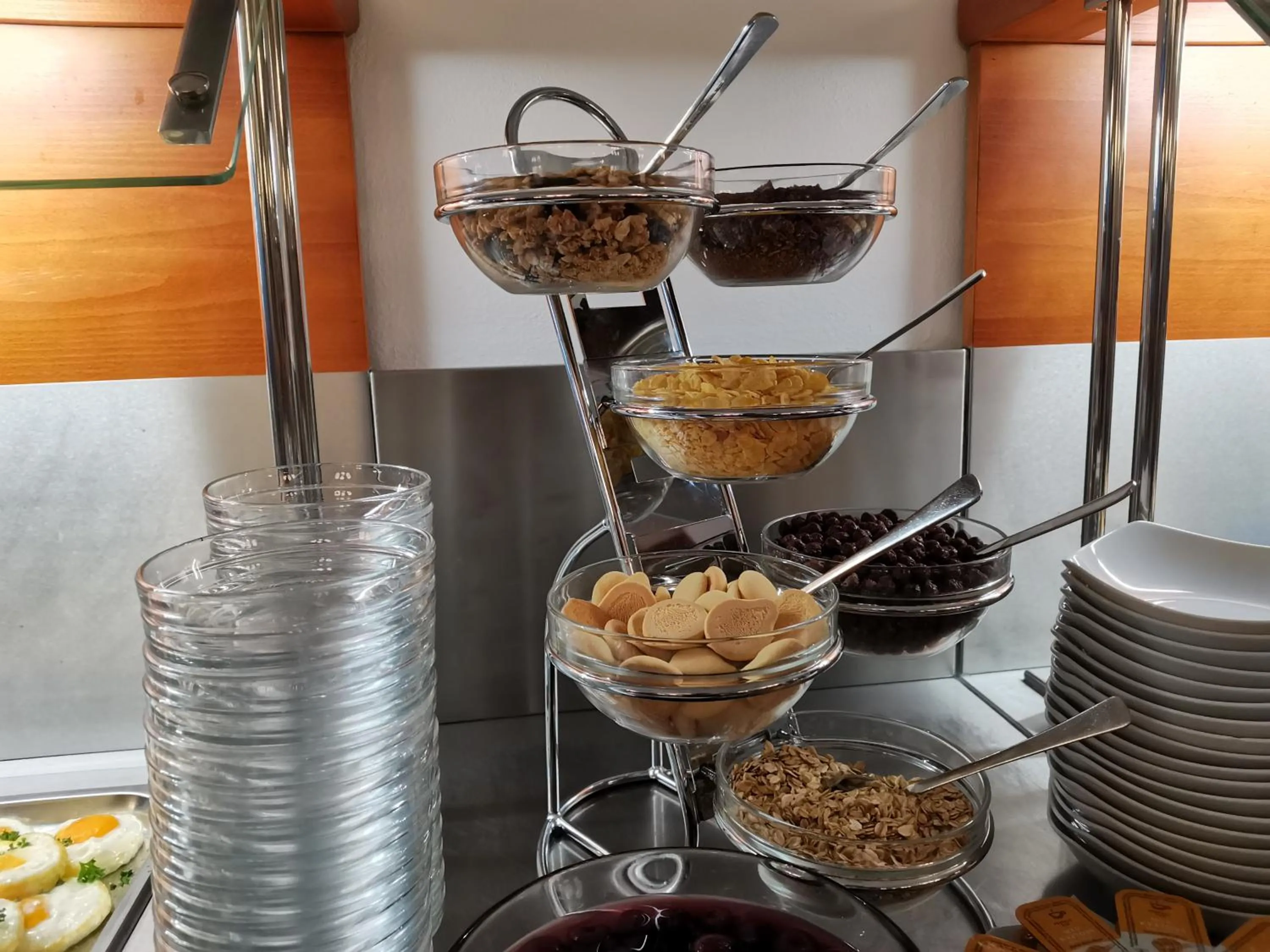 Food and drinks in HOTEL SVRATKA