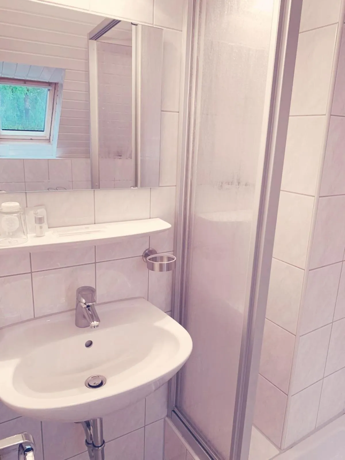 Bathroom in Gasthof Wilhelm Tell Fremdenzimmer