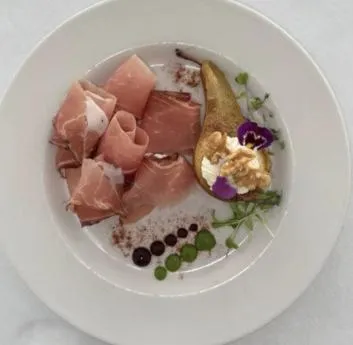 Restaurant/places to eat in HOTEL QUADRIFOGLIO