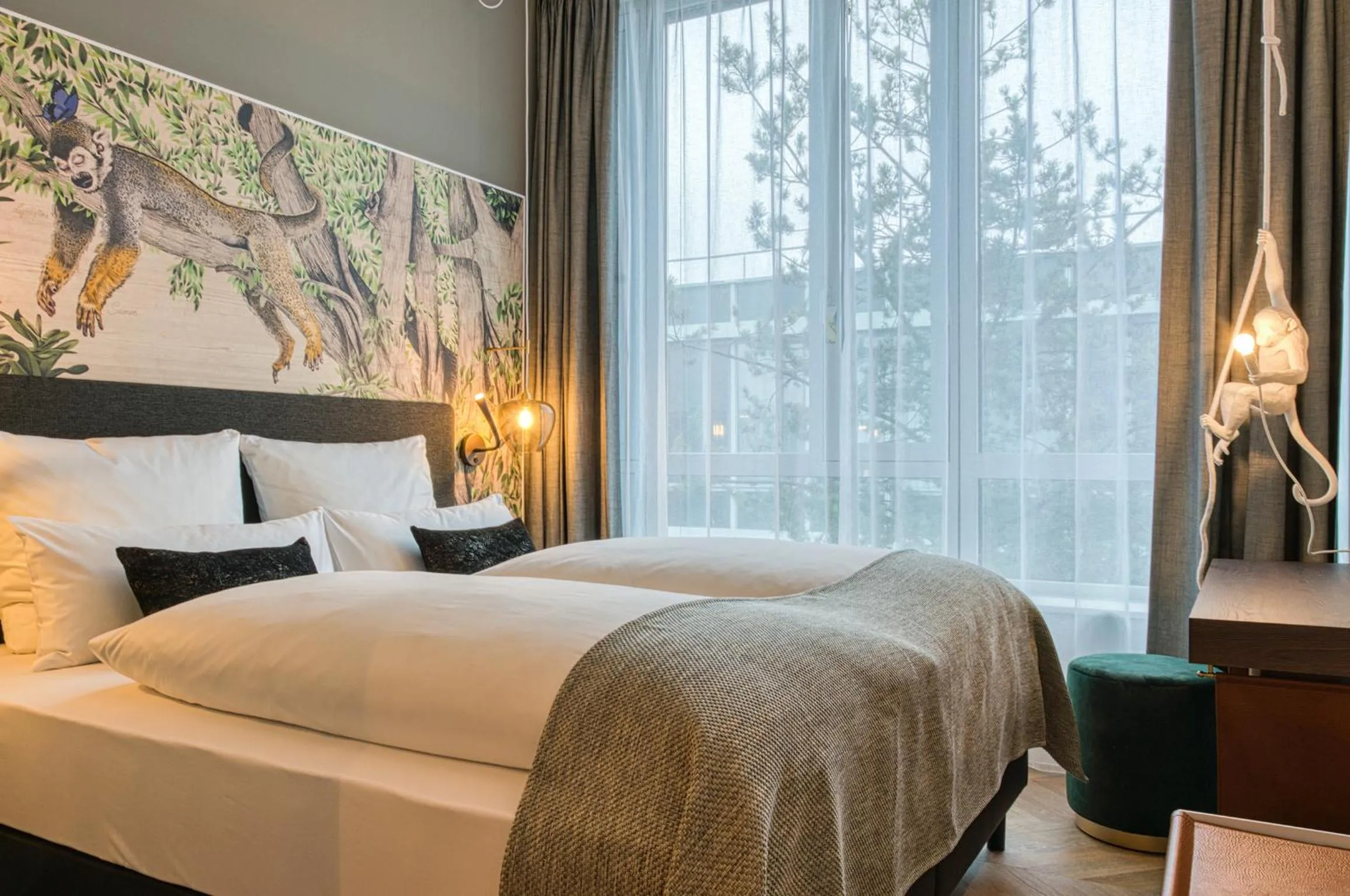 Photo of the whole room, Bed in NinetyNine Augsburg