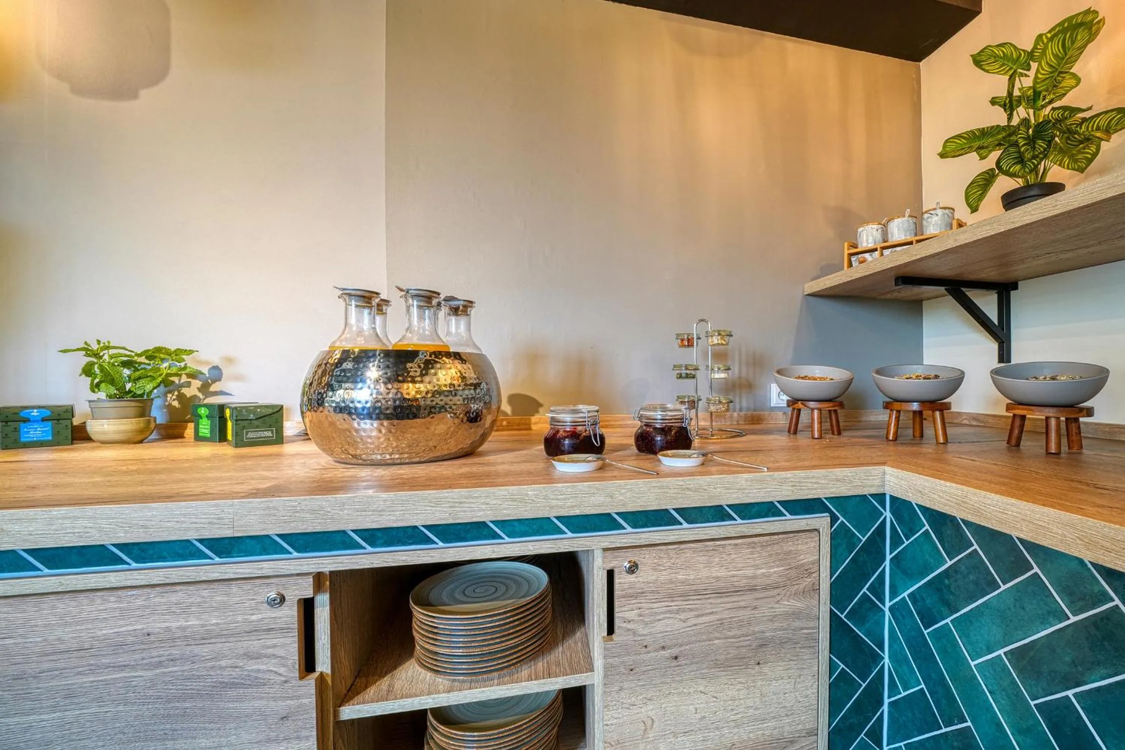 Buffet breakfast in NinetyNine Augsburg