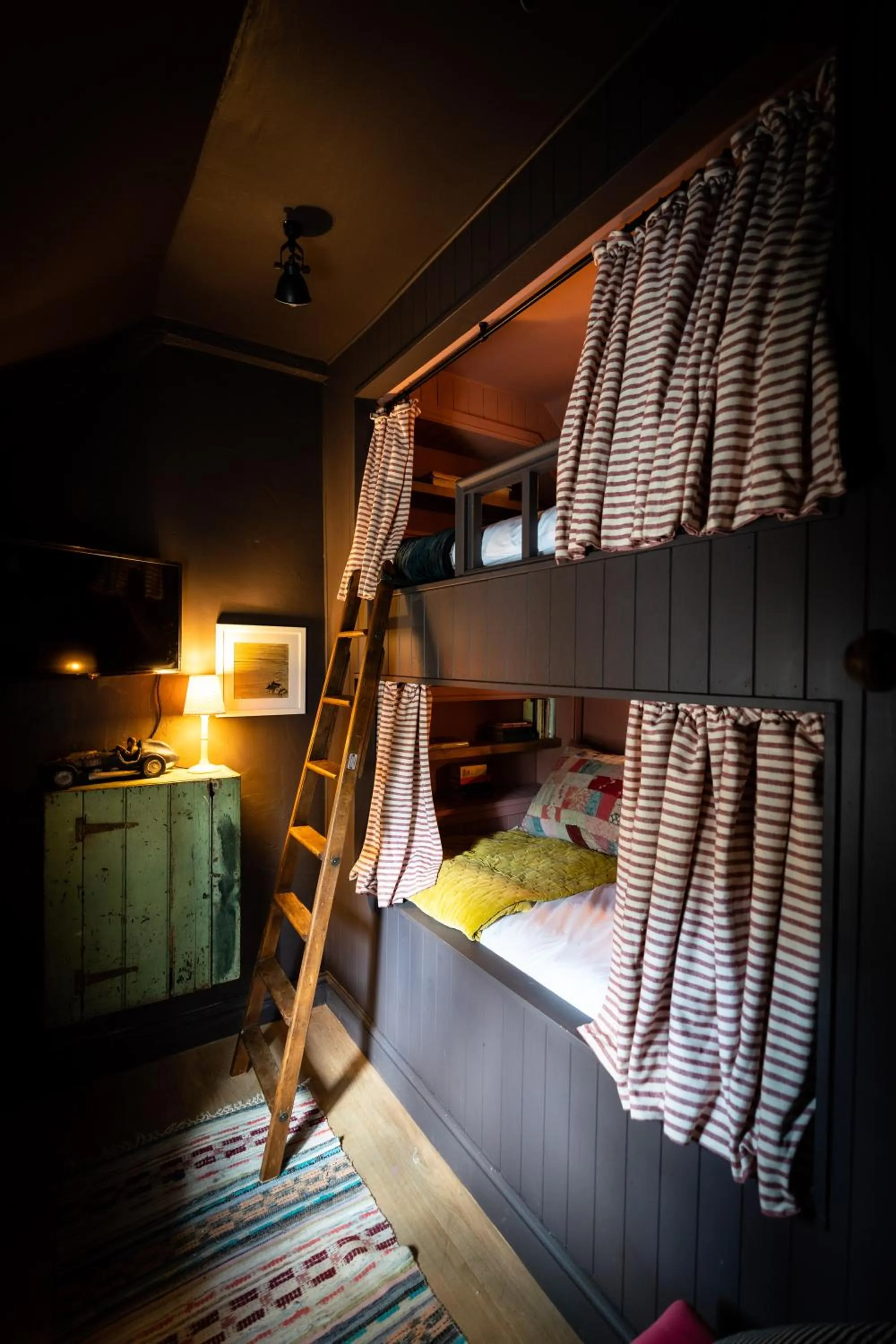 bunk bed, Bed in Royal Oak Ramsden