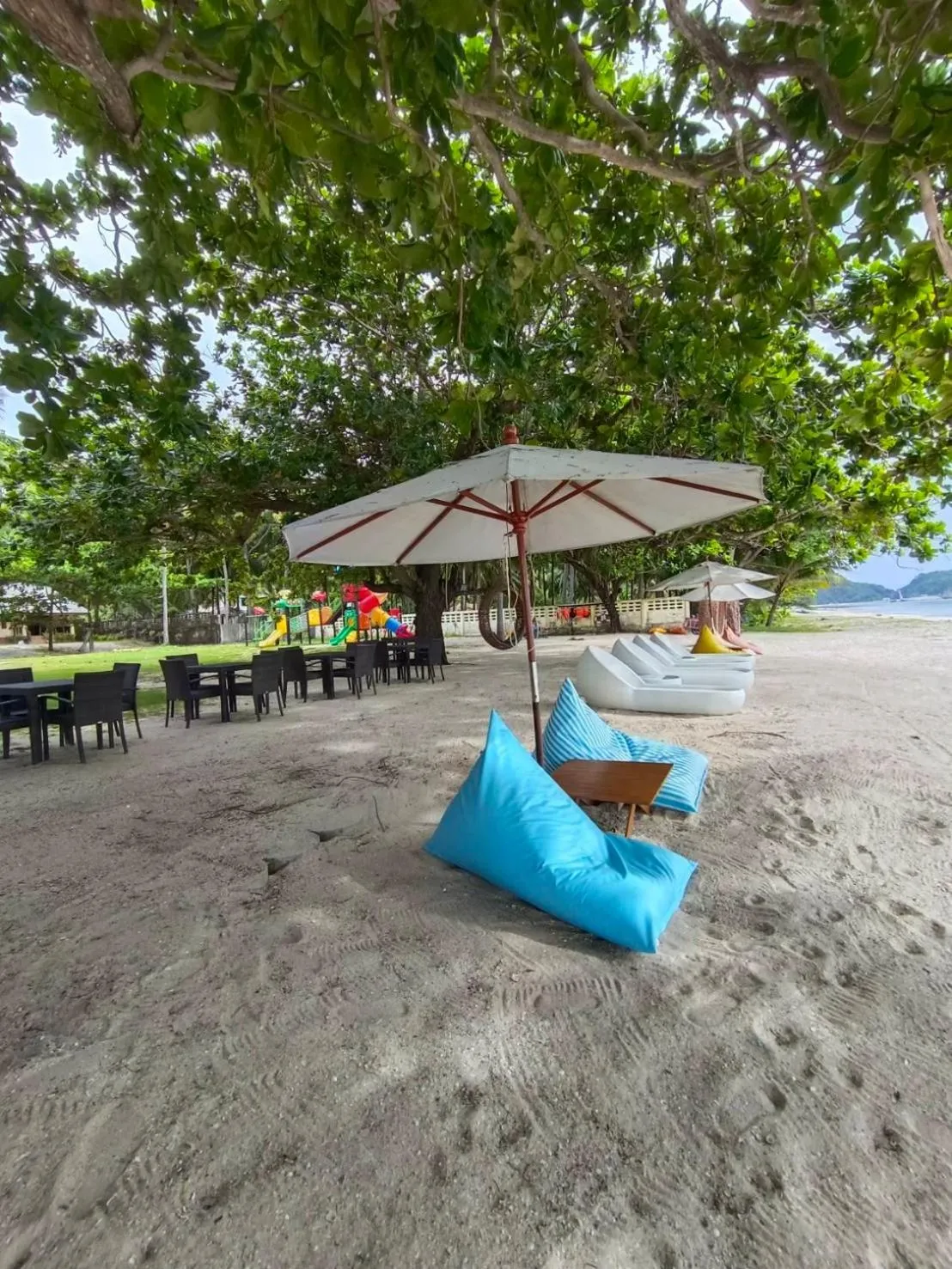 Chaithalay Khanom Resort