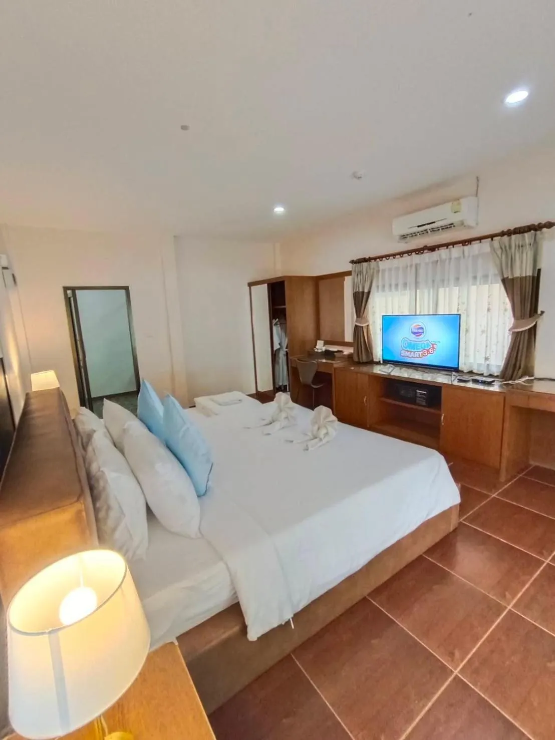 Bed in Chaithalay Khanom Resort