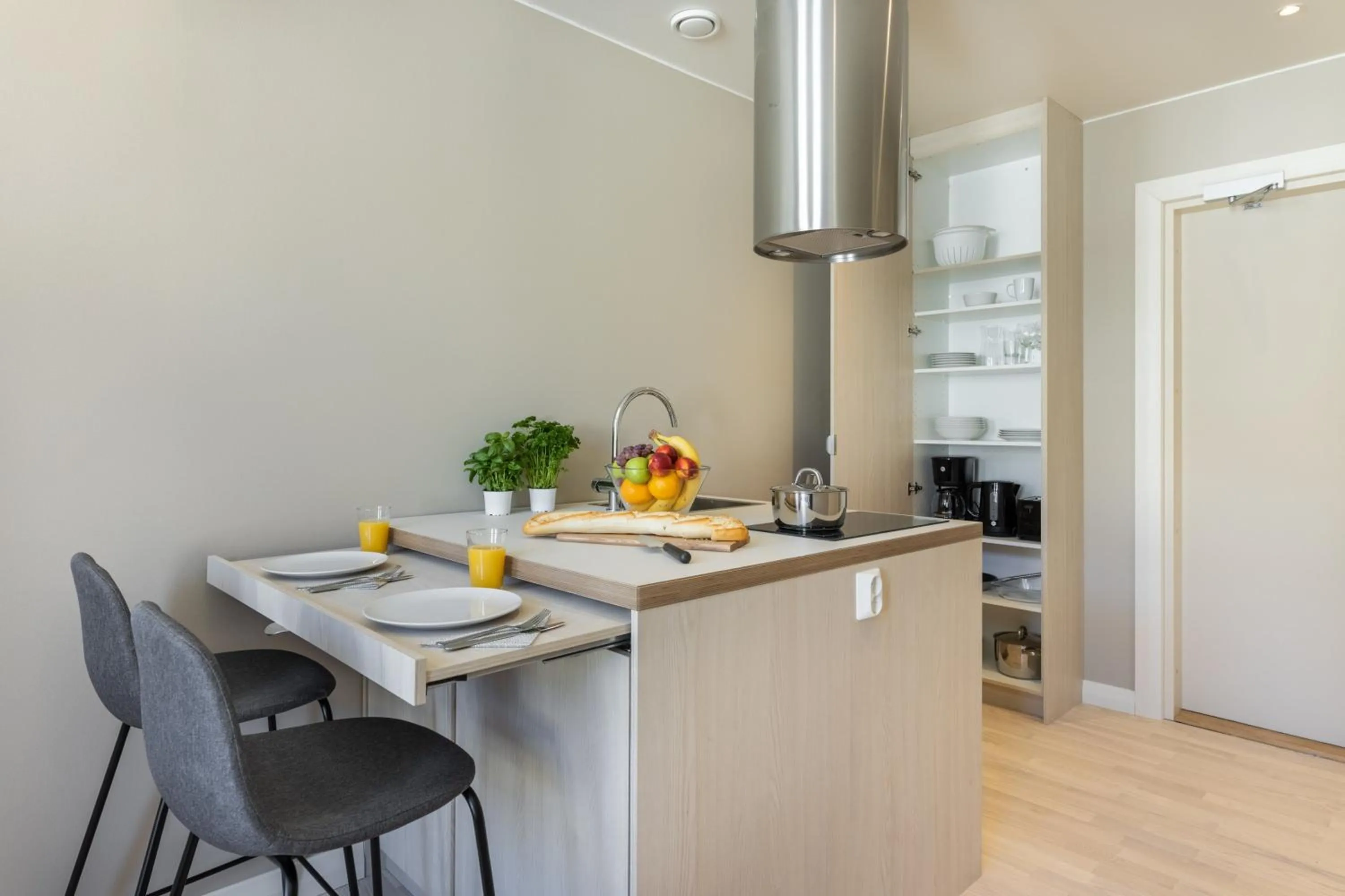 Kitchen or kitchenette in Forenom Aparthotel Vaasa