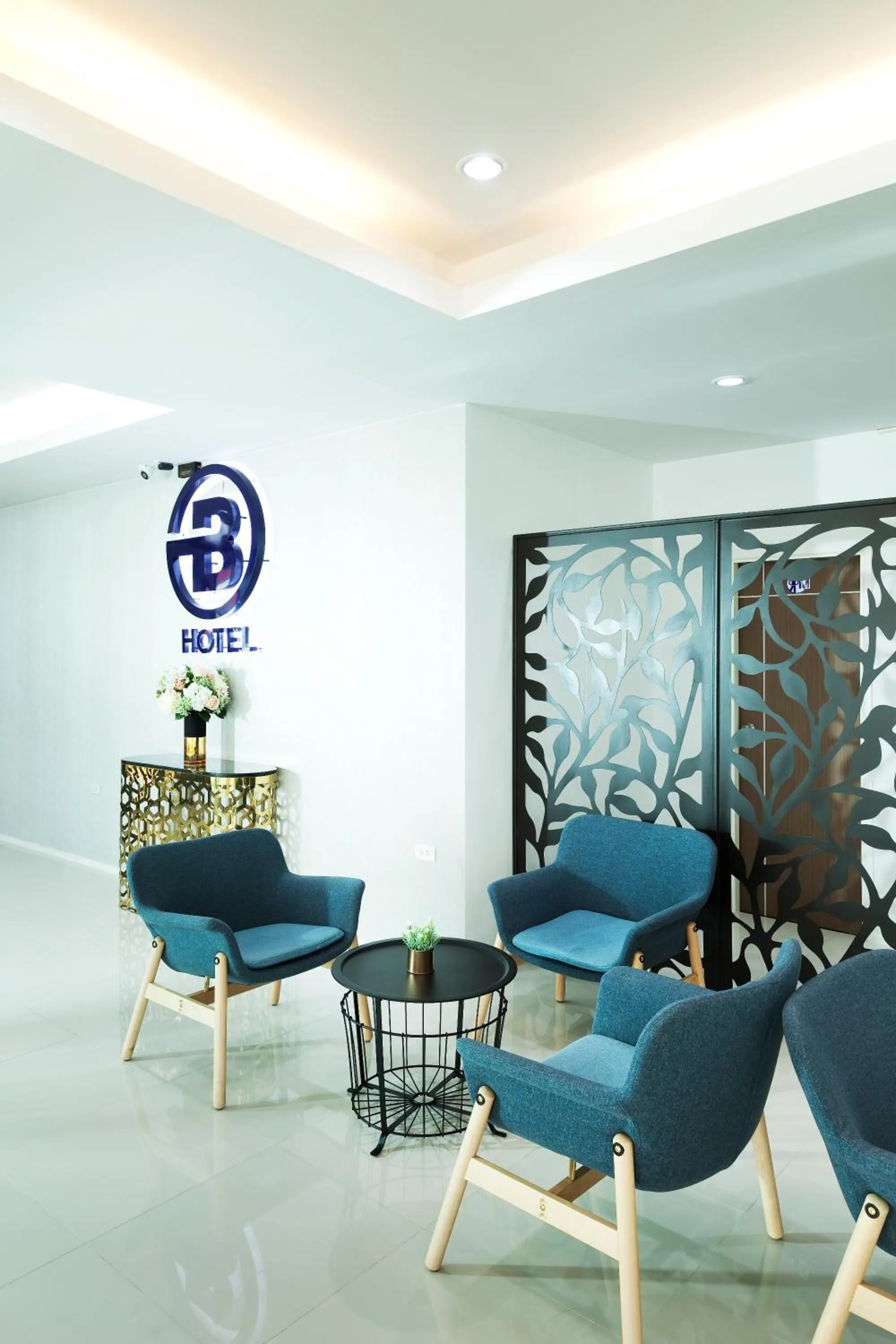 Lobby or reception in B Hotel