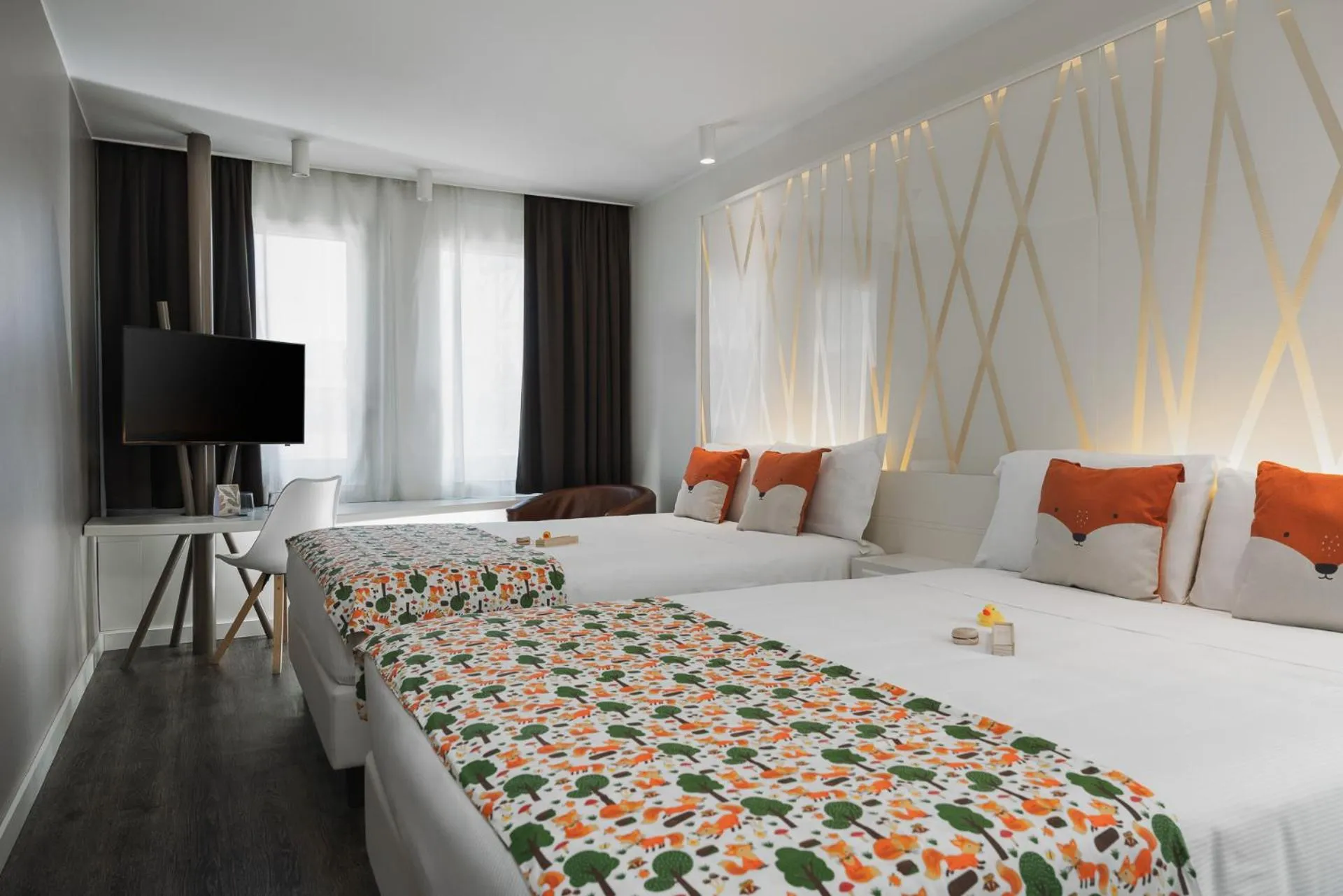 Bed in Hotel Admiral Lugano