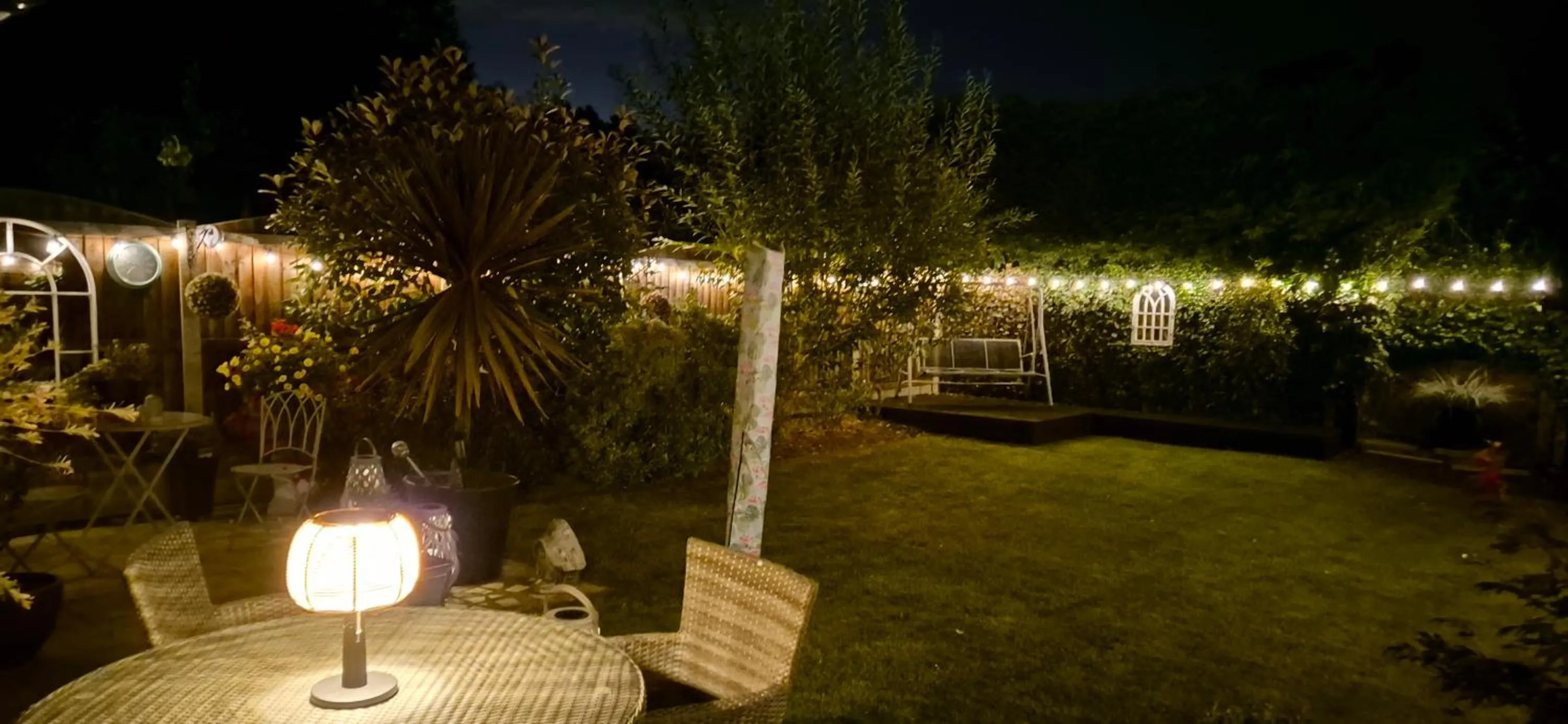 Garden in Debonair bnb @33