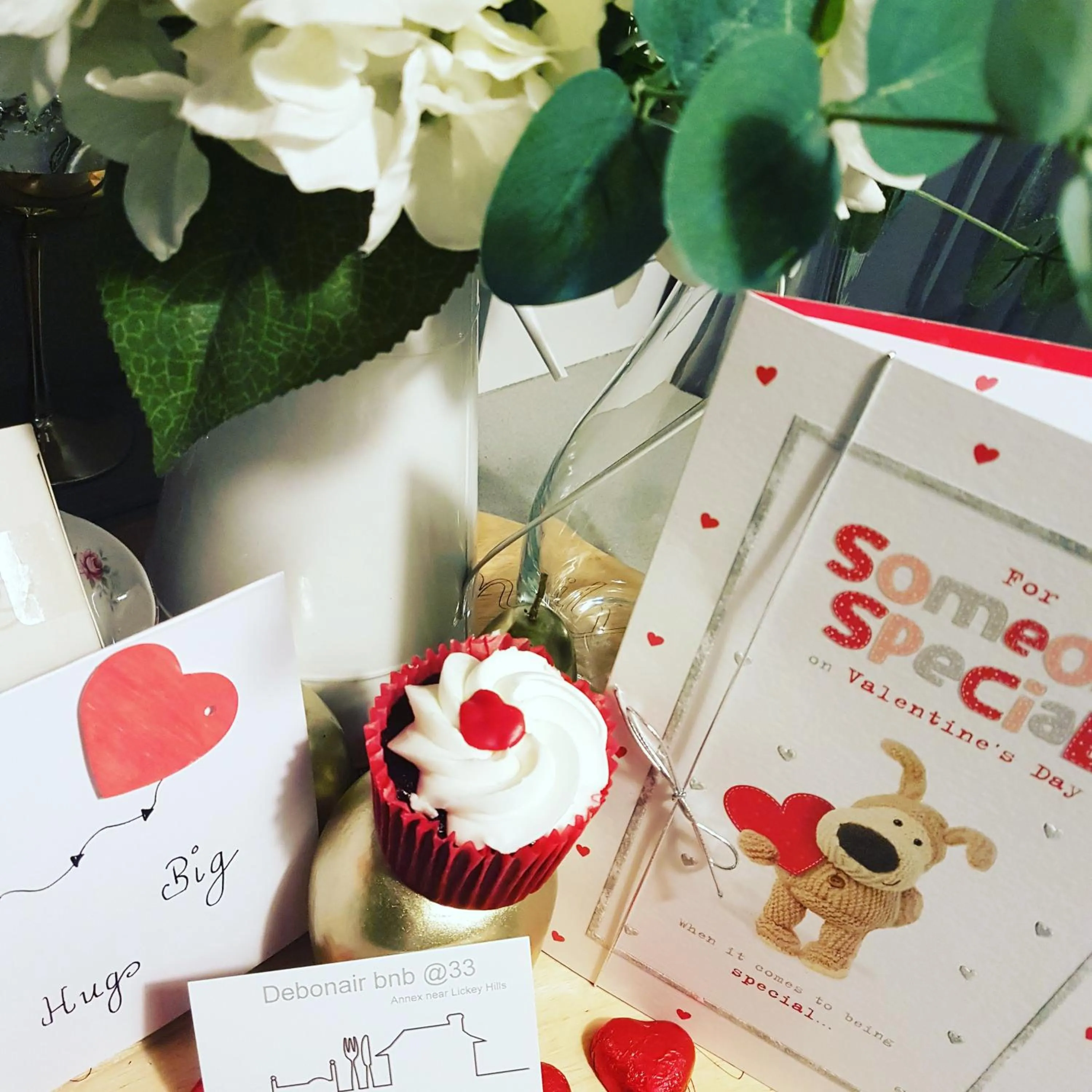 Food and drinks in Debonair bnb @33