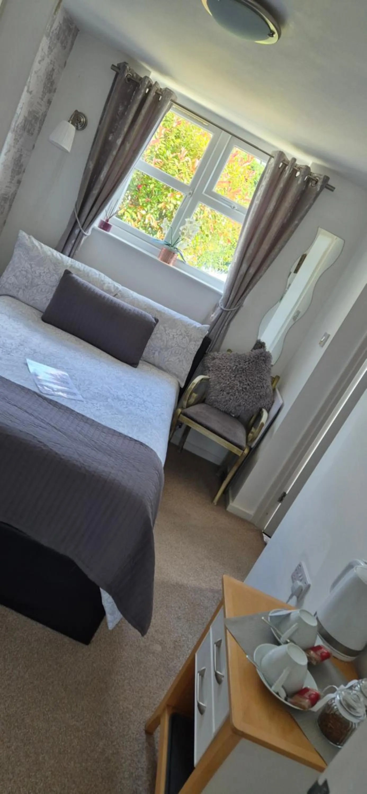 Bed in Debonair bnb @33