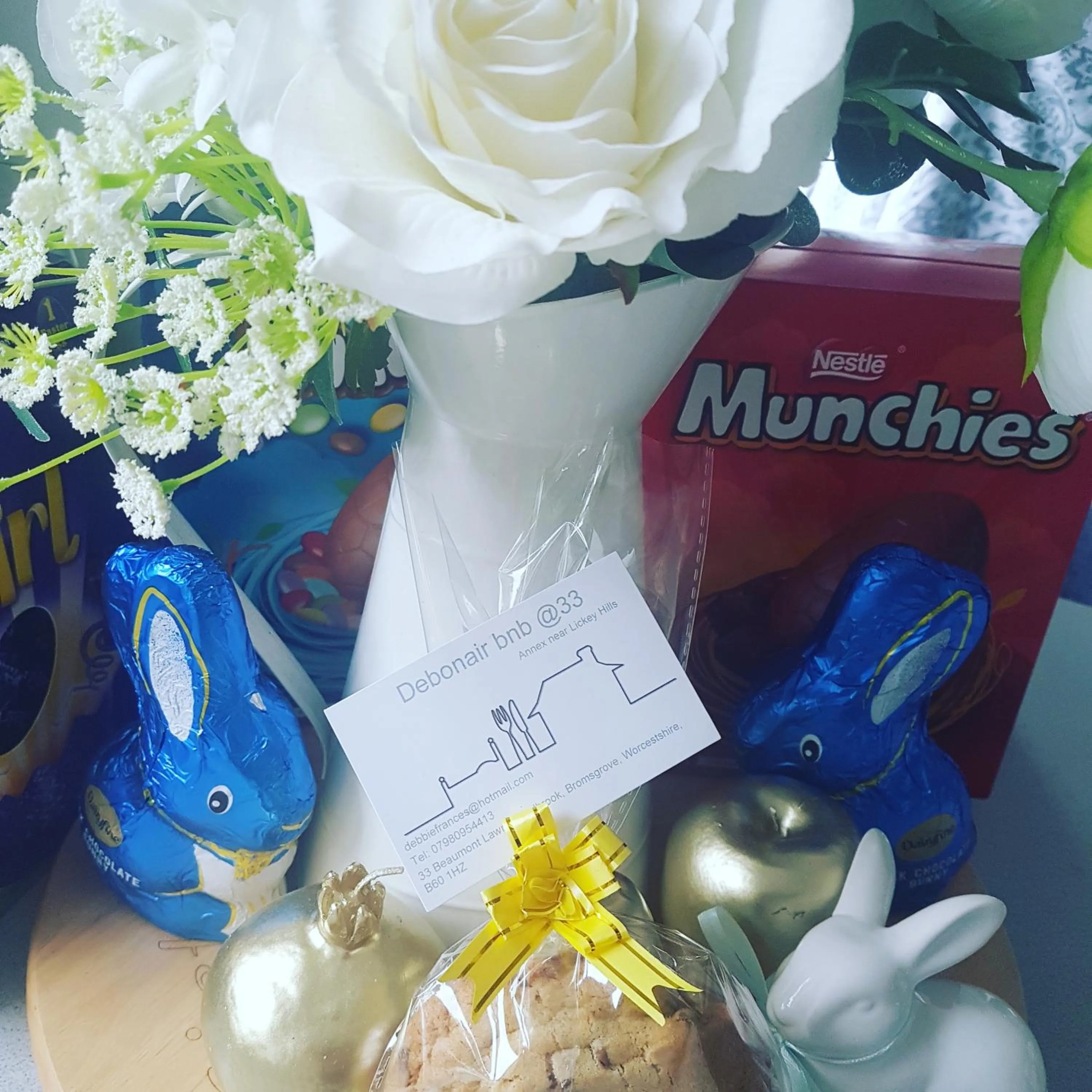 Breakfast in Debonair bnb @33