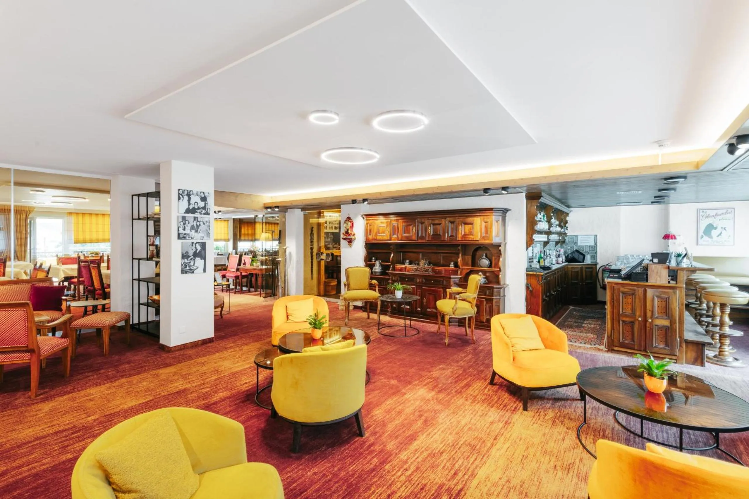 Lounge or bar in Hotel Kreuz & Post Grindelwald