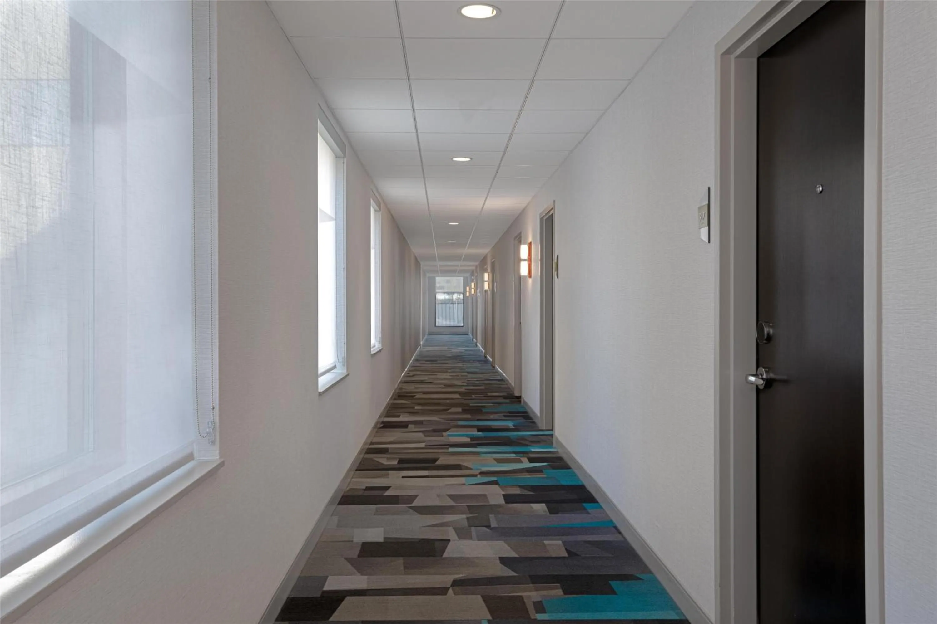 Property building in Home2 Suites by Hilton Philadelphia Convention Center