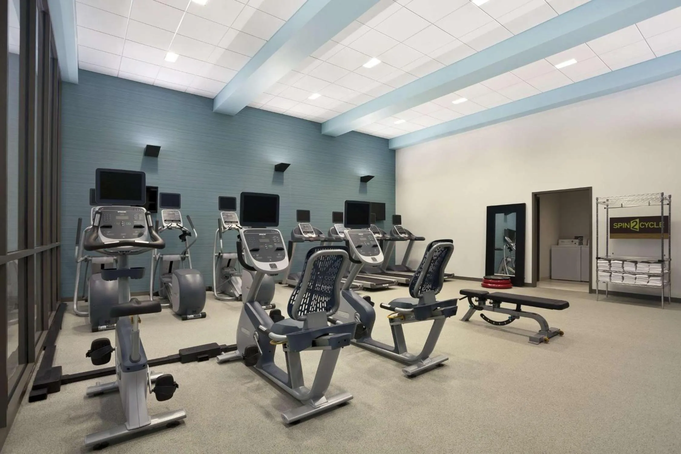 Fitness centre/facilities in Home2 Suites by Hilton Philadelphia Convention Center