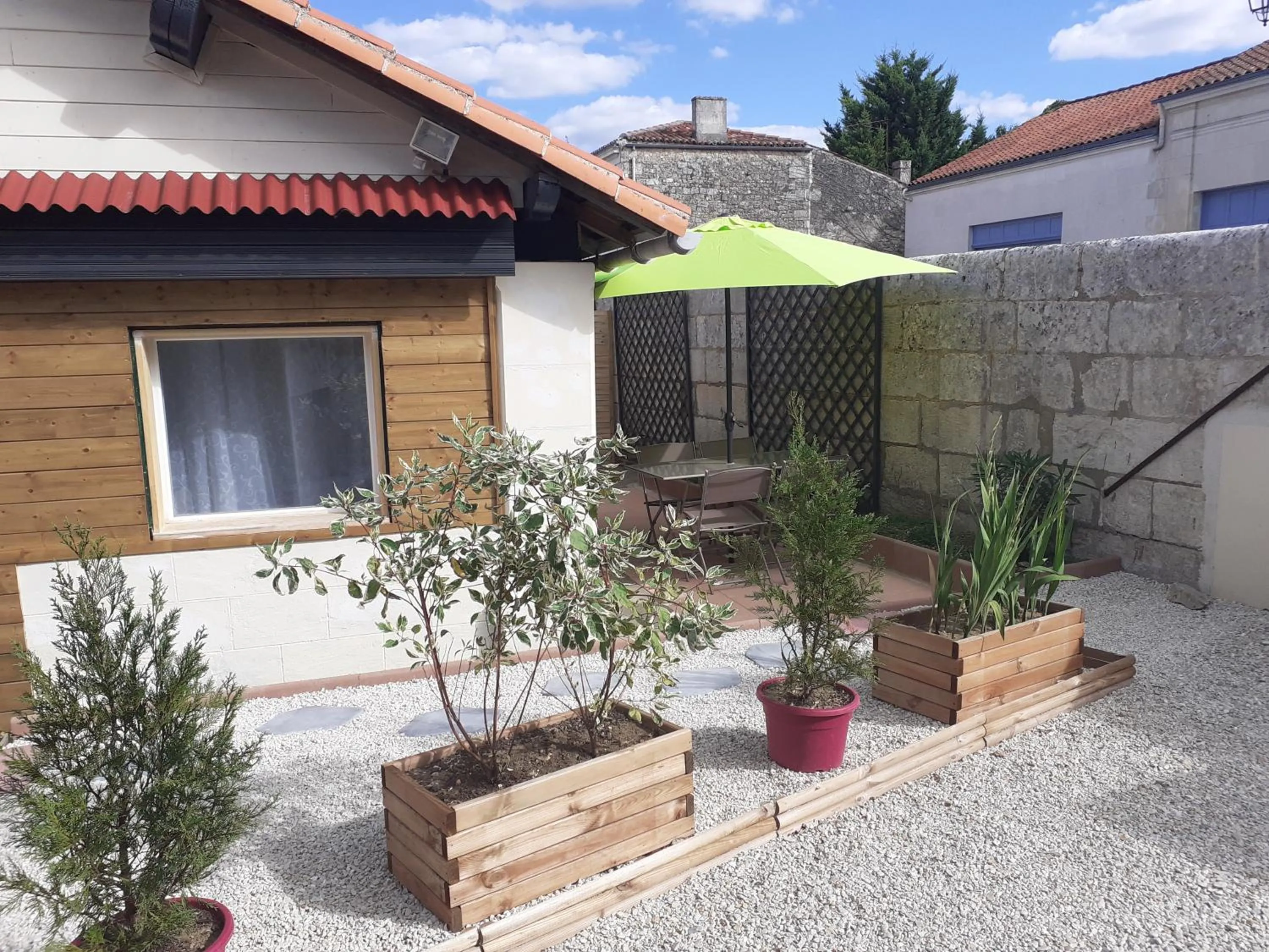 Patio in Le Clos des Passiflores